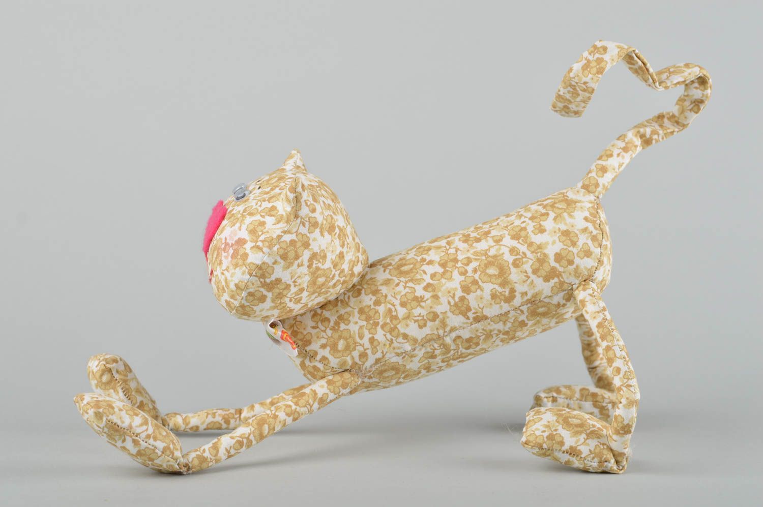 Игрушка ручной работы игрушка кот с бантиком интерьерная игрушка оригинальная фото 3