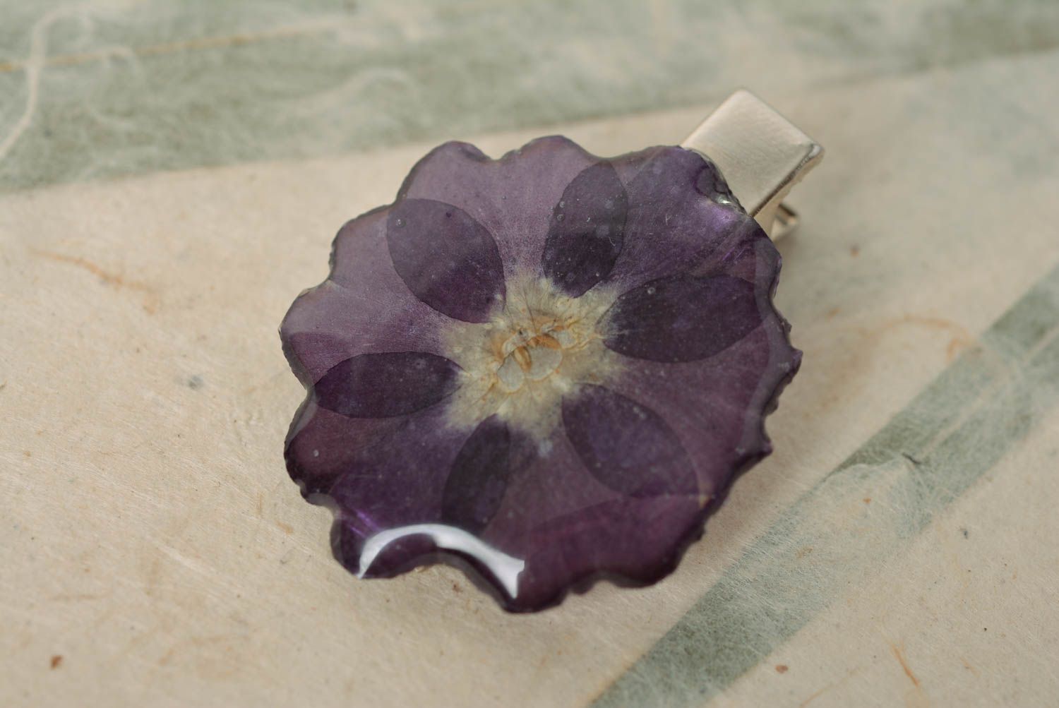 Beautiful handmade metal barrette with dried flower coated with epoxy hair clip photo 1