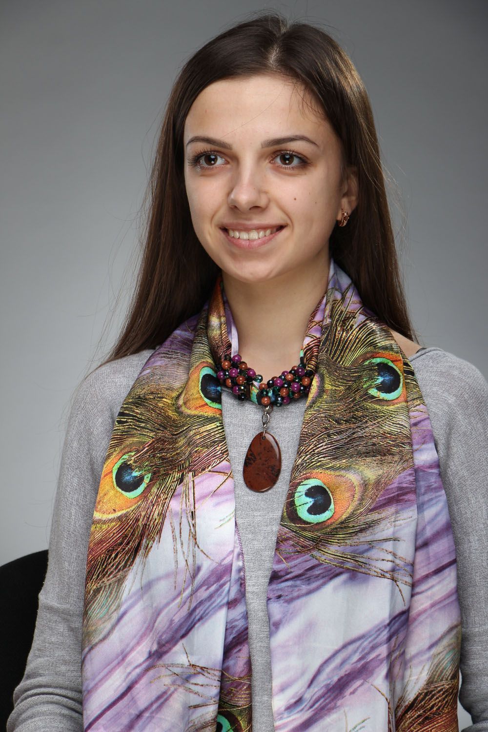 Thin scarf with natural stones photo 3