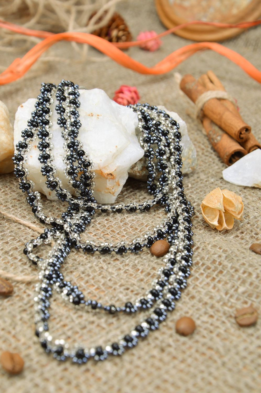 Collier en perles de rocaille et perles fantaisie multicouche fait main photo 3
