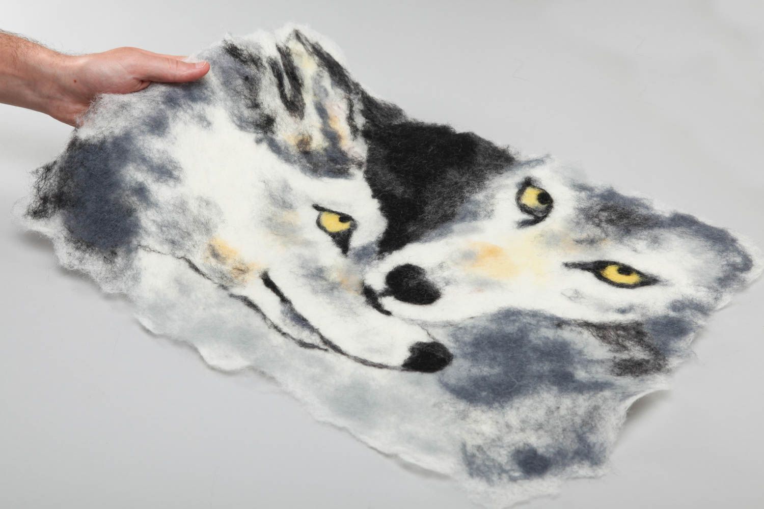 Décoration murale en feutre faite main sans cadre originale Deux loups photo 5