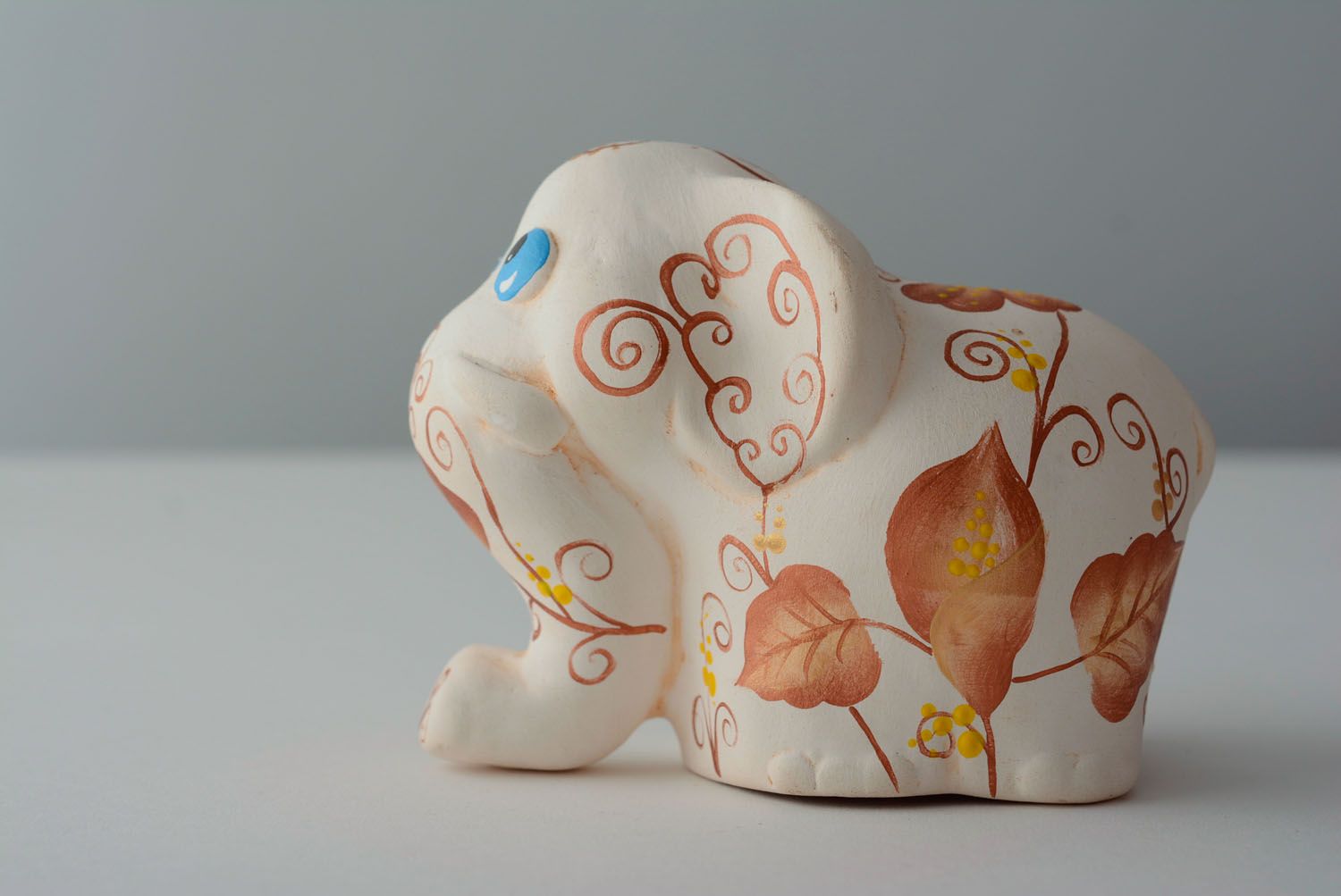 Figura de cerámica Elefantito foto 1