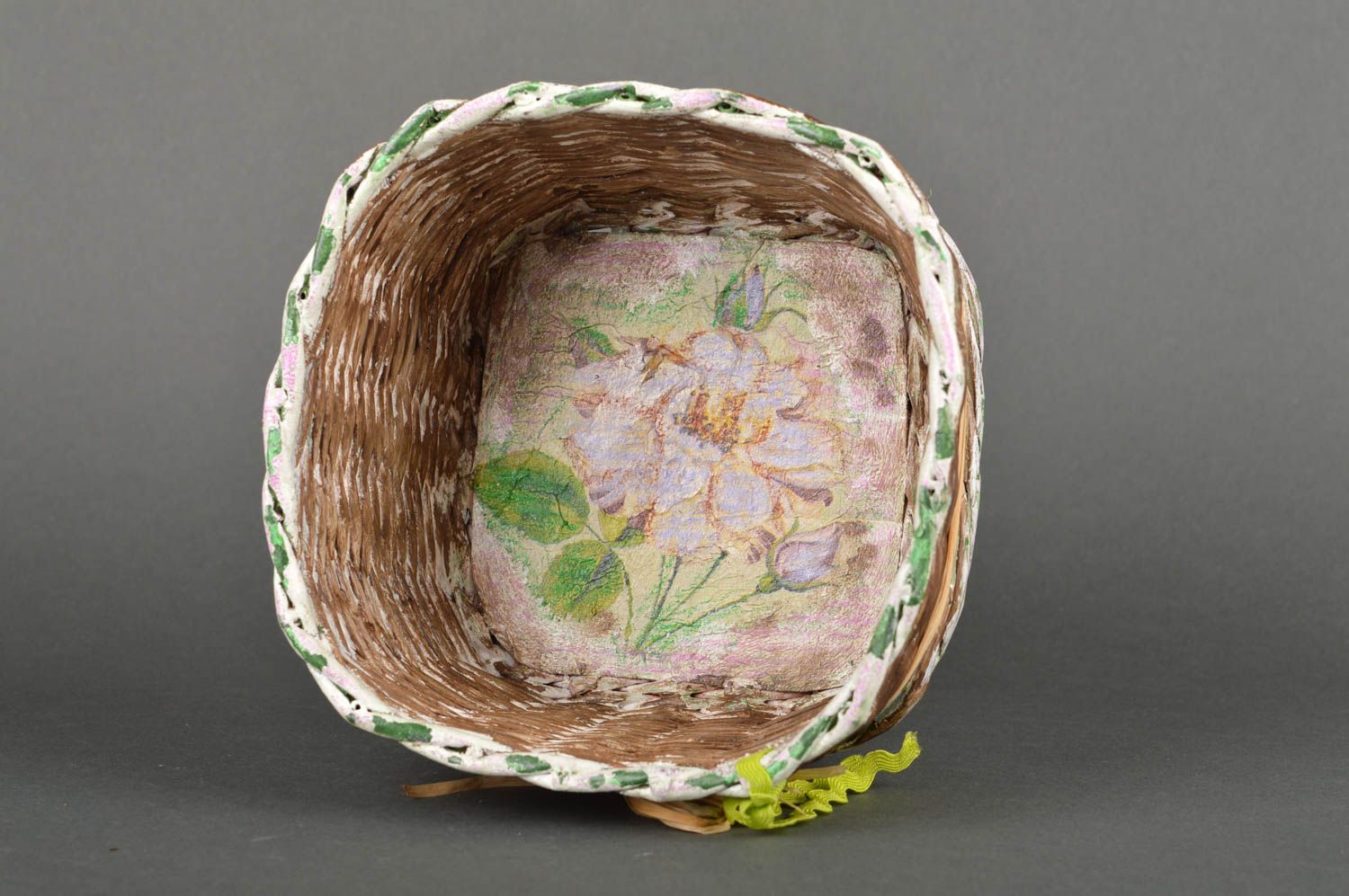 Nice handmade paper basket woven newspaper basket interior decorating ideas photo 4