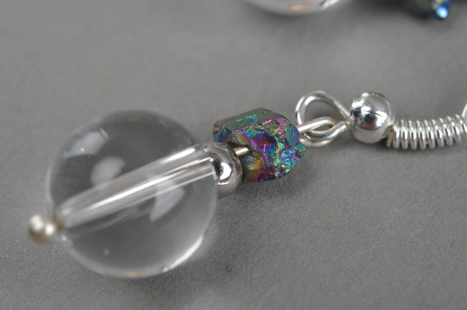 Boucles d'oreilles pendantes perles transparentes pierres naturelles faites main photo 4