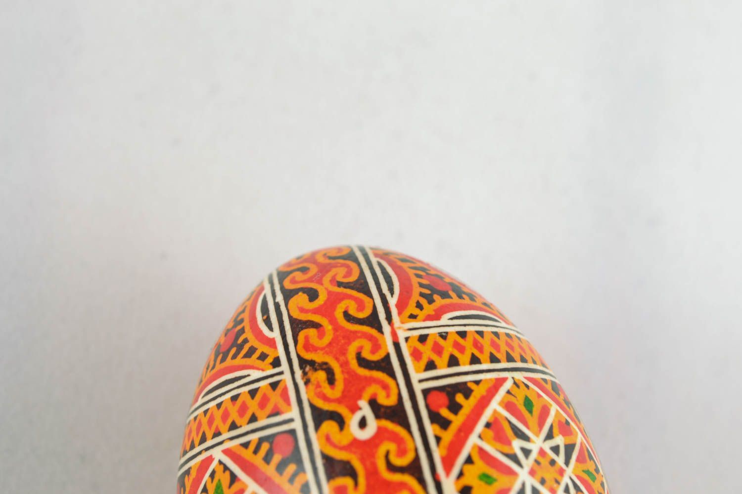 Handmade Easter egg with ornament photo 3