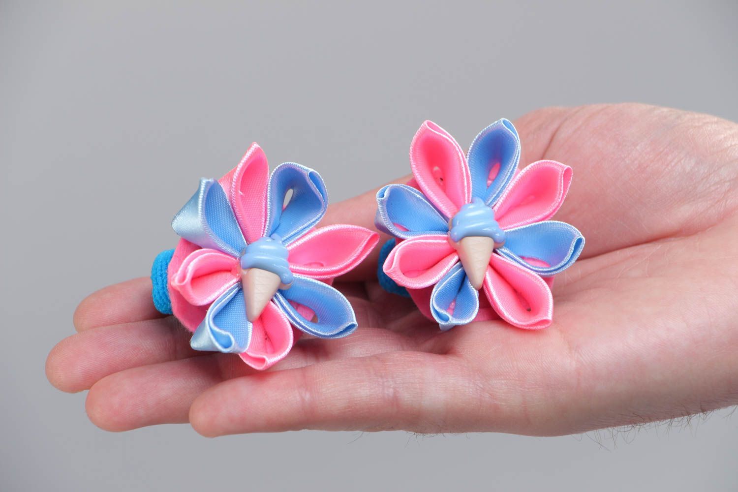 Set of 2 handmade hair ties with satin ribbon flowers of pink and blue colors photo 5