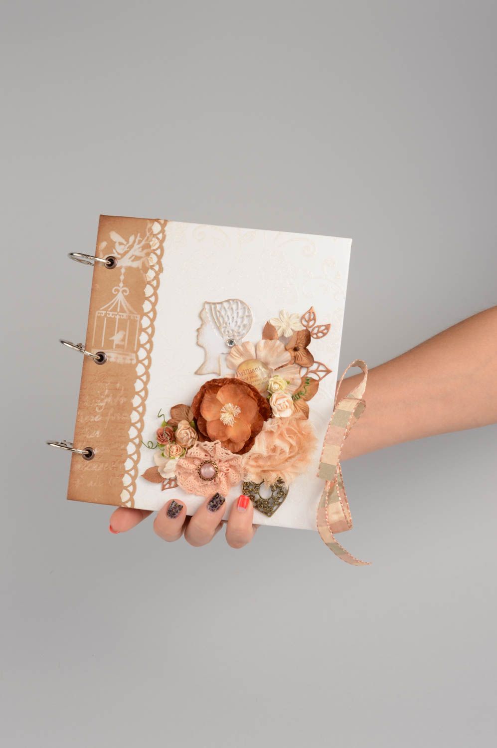 Álbum de boda hecho a mano de cartón bonito dotado con anillos pequeño foto 5