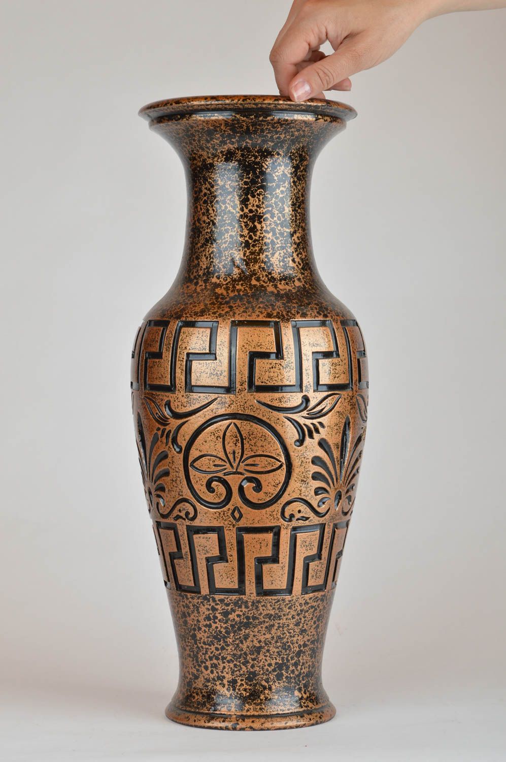 Глиняная ваза ручной работы красивая с орнаментом и росписью большая авторская фото 3