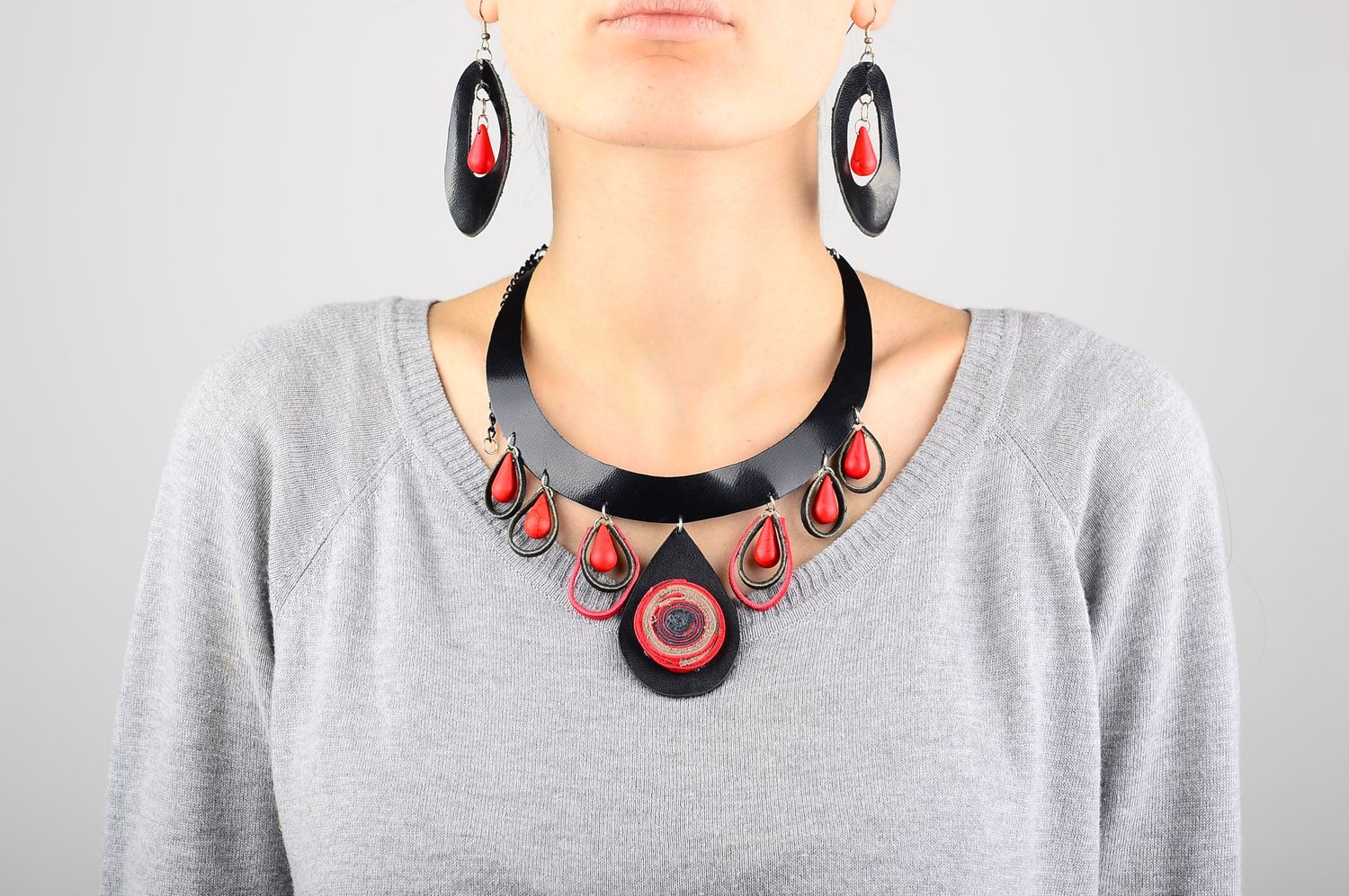 Set of leather jewelry with natural stones leather earrings leather necklace photo 1