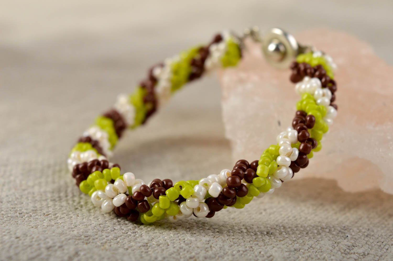 Bracelet perles rocaille Bijou fait main marron vert Accessoire tendance photo 1
