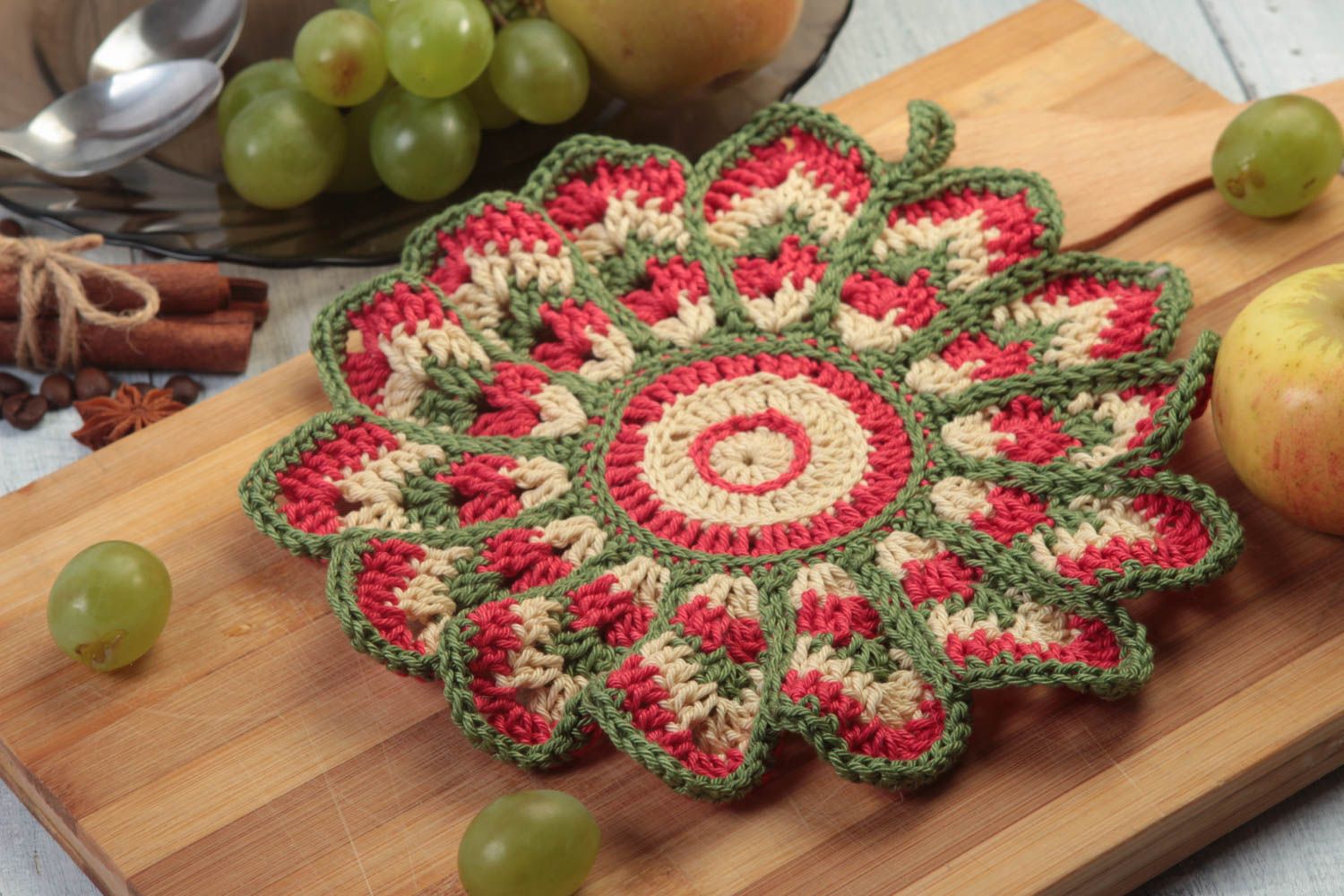 Manique au crochet faite main Textile de cuisine vert-rouge Accessoire cuisine photo 1