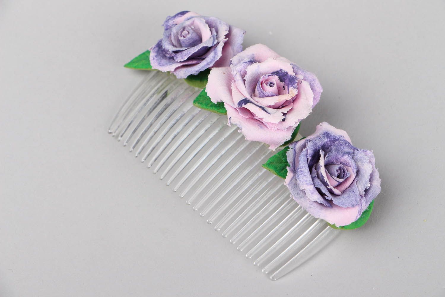 Comb-barrette with roses photo 1