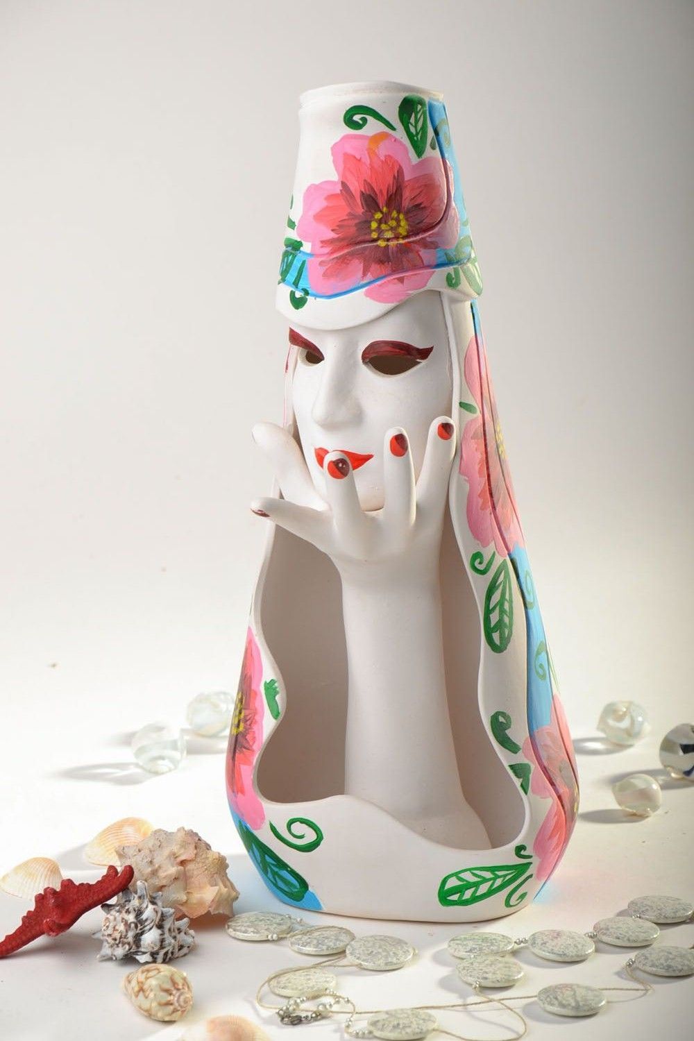 Ceramic statuette photo 1