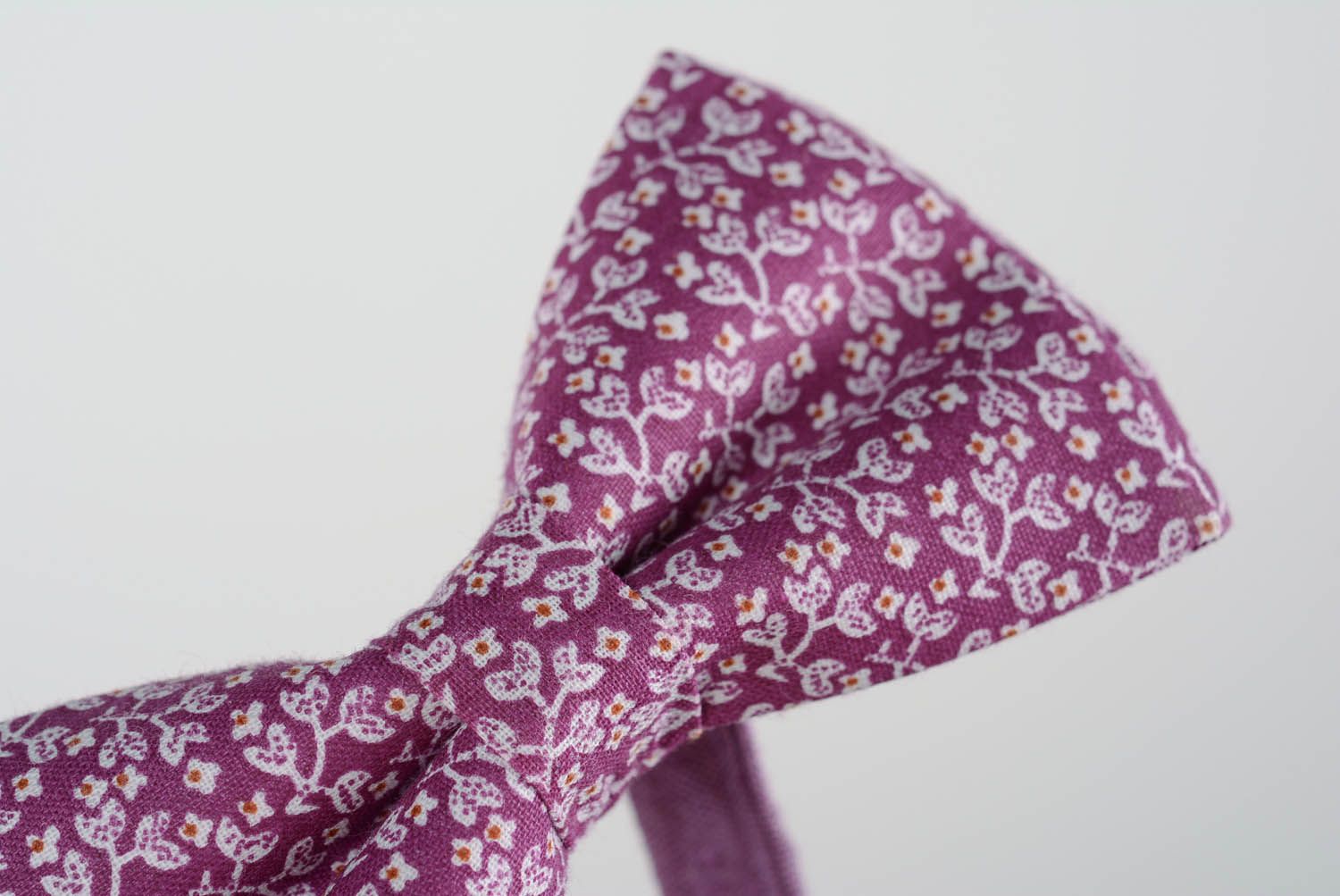 Violet bow tie made of cotton photo 4