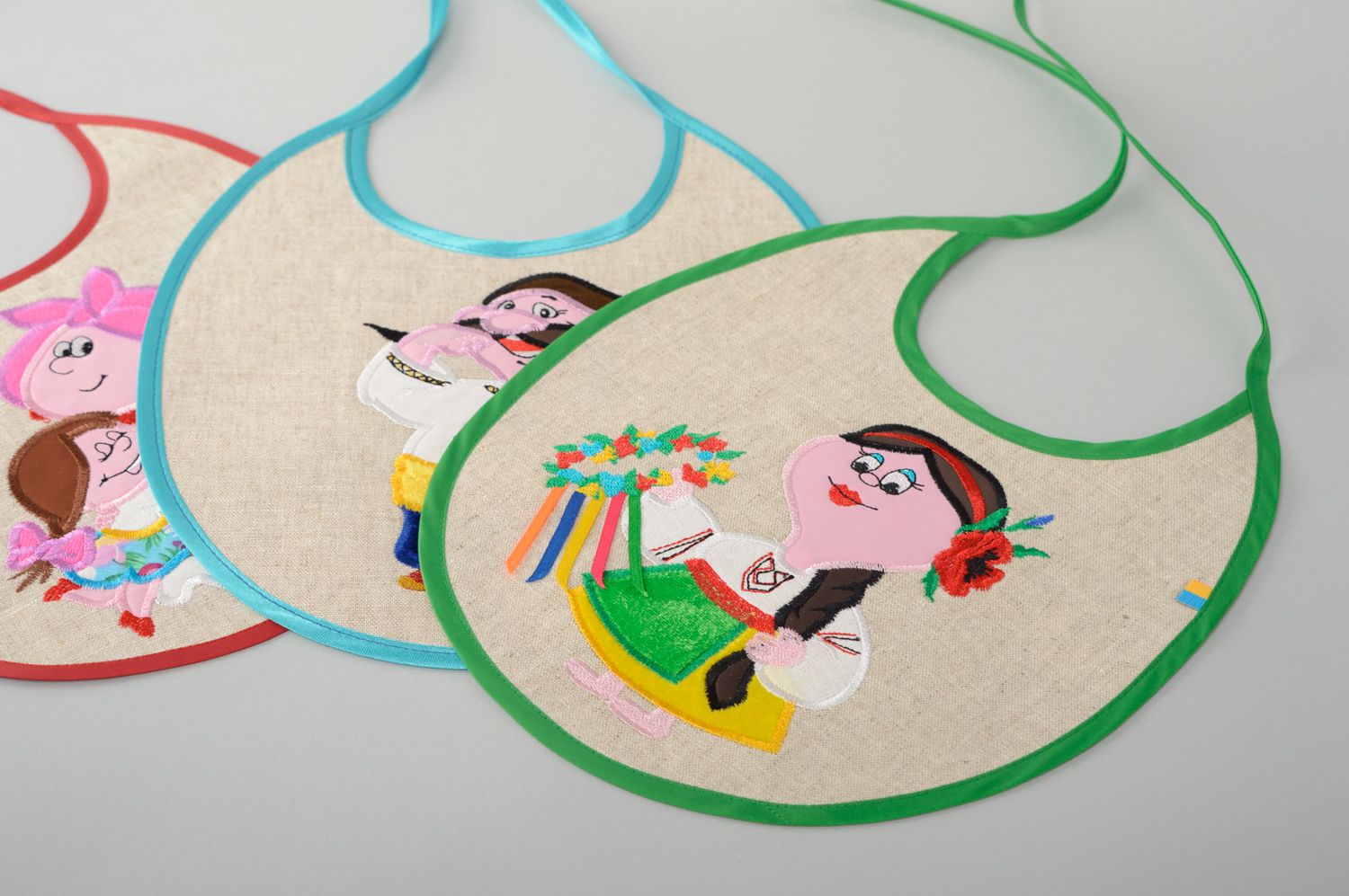 Handmade linen children's bib with embroidery for girls photo 5