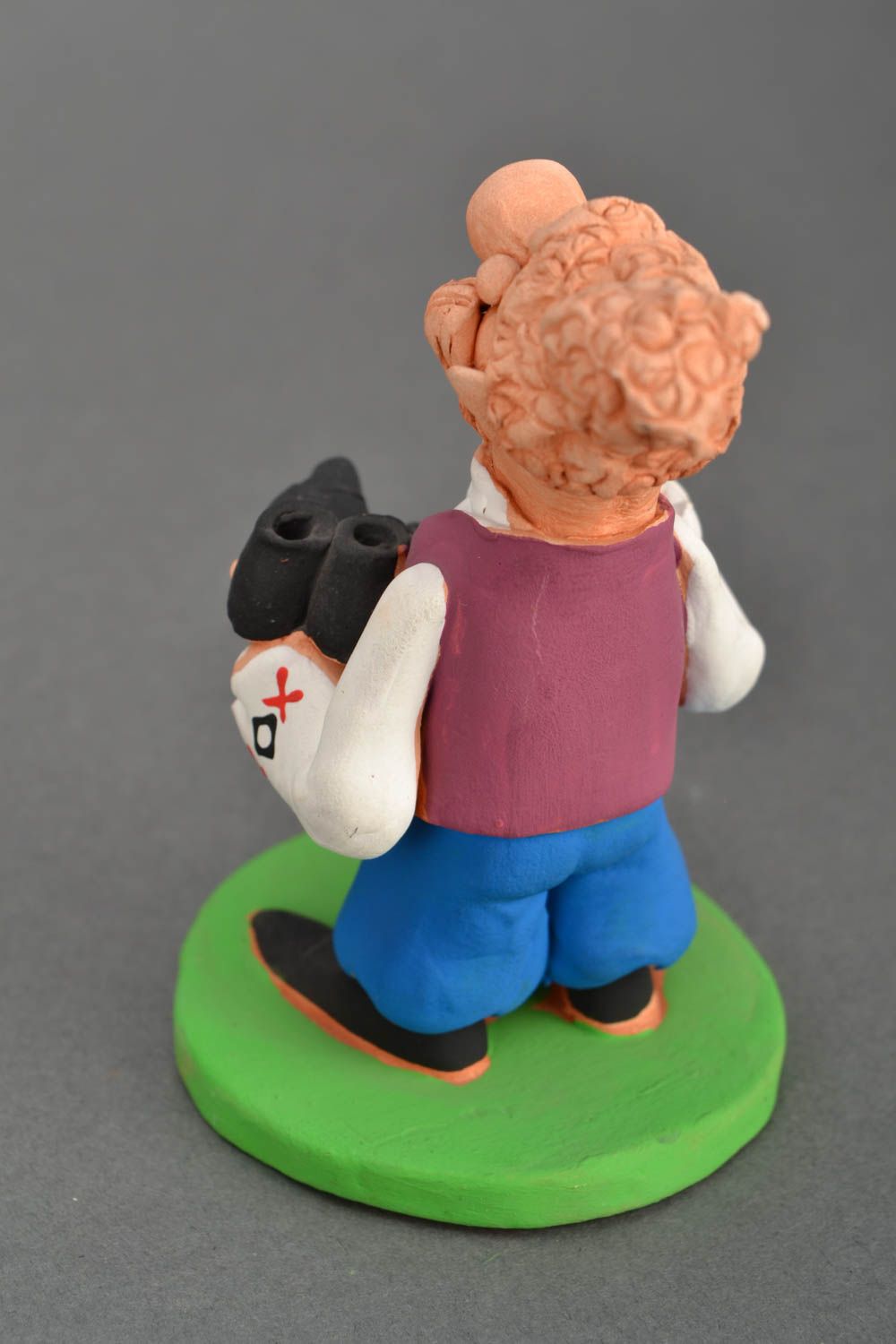 Ceramic figurine with painting Shoemaker photo 5