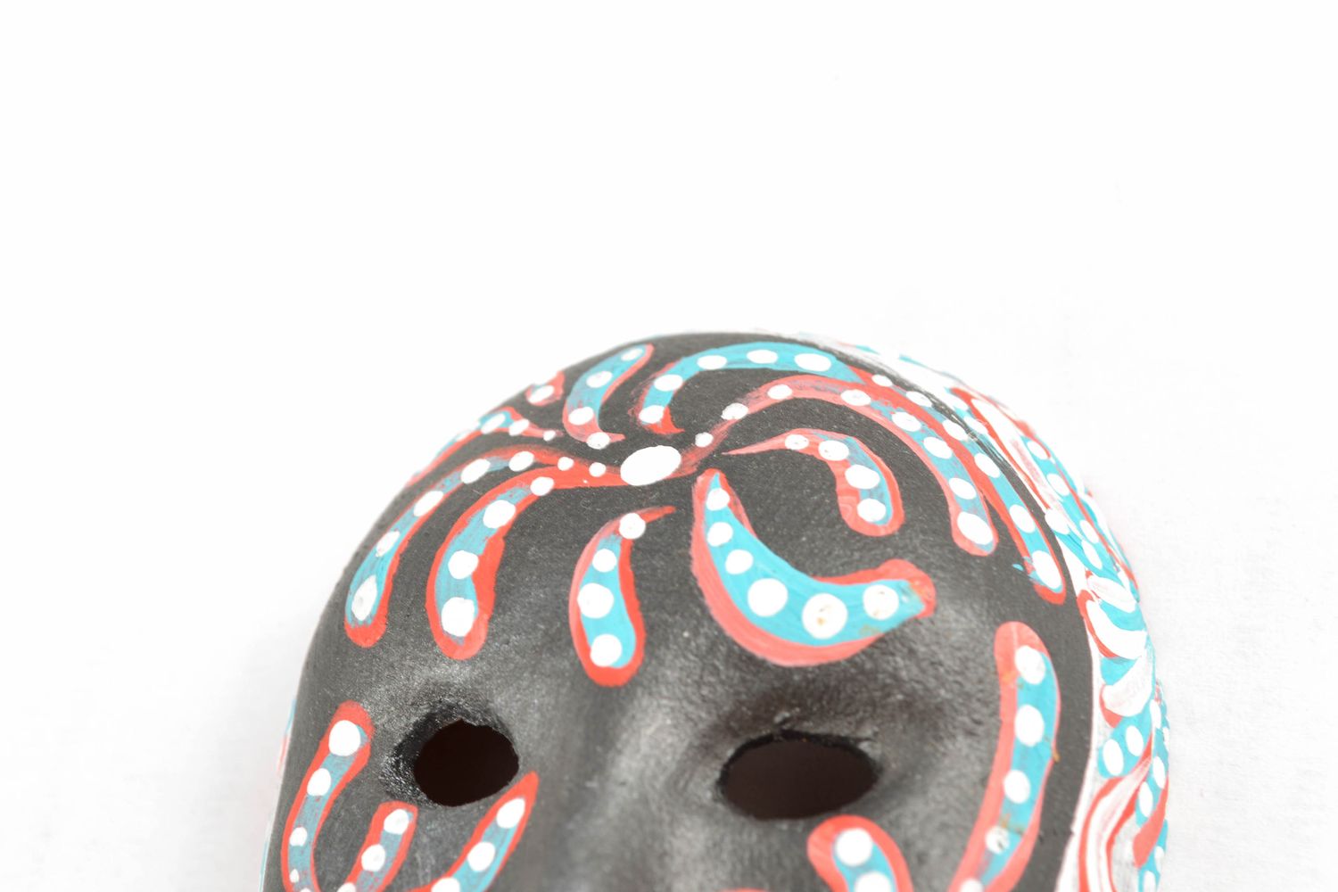 Mini masque décoratif en argile souvenir fait main photo 3