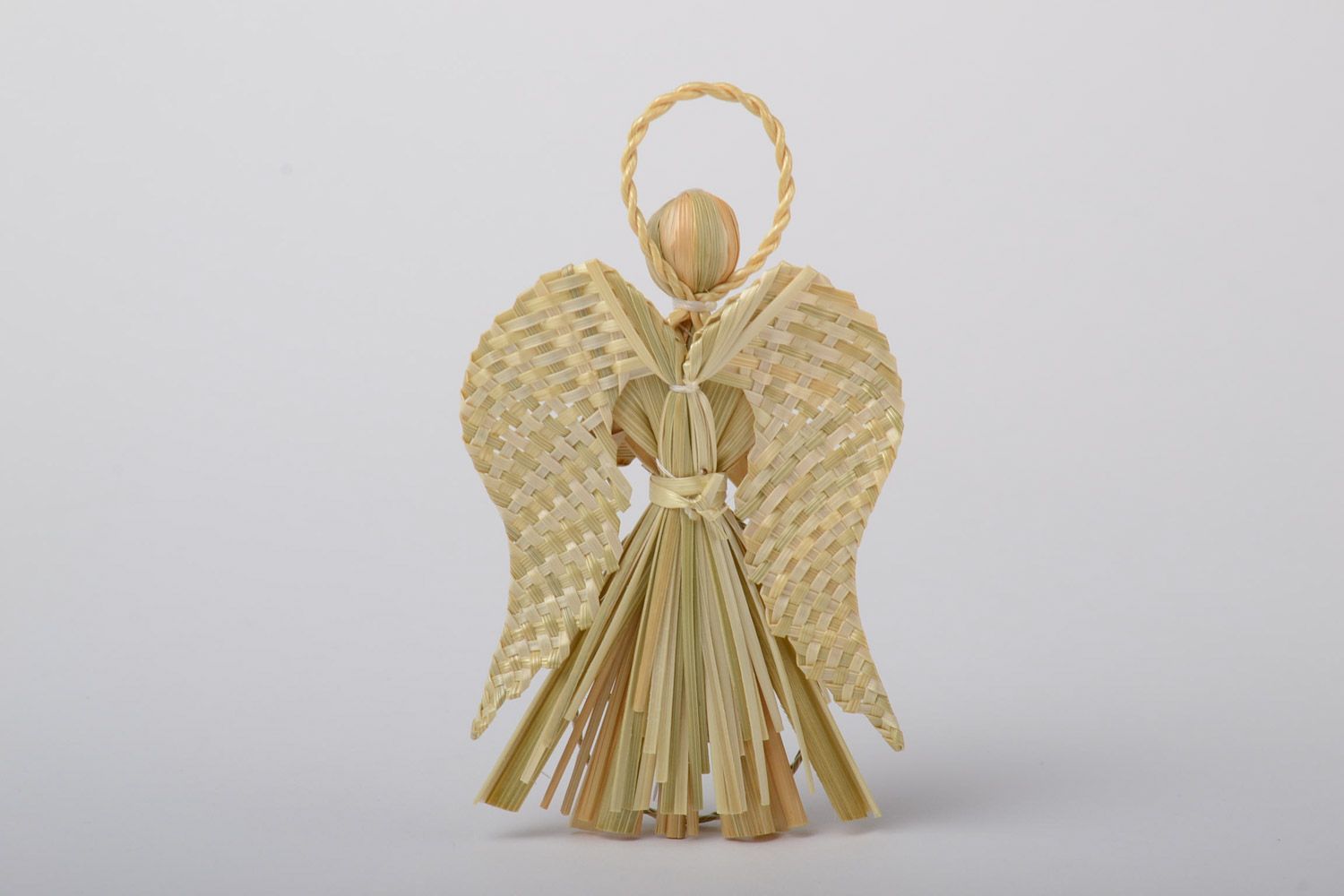 Petite figurine en paille tressée faite main ange amulette originale pour maison photo 3