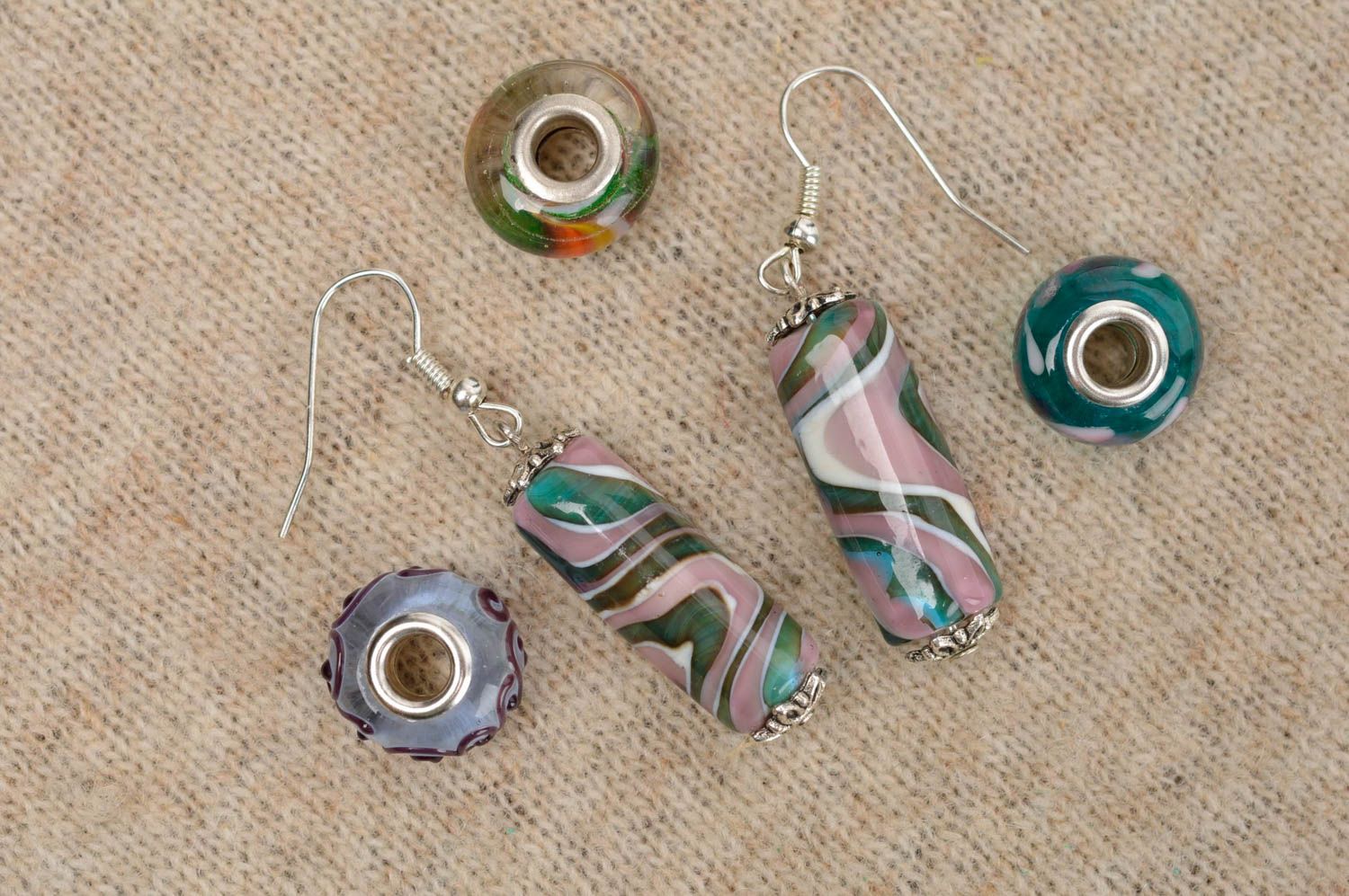 Stilvolles handgemachtes Accessoire für Frauen Damen Schmuck Glas Ohrringe foto 1