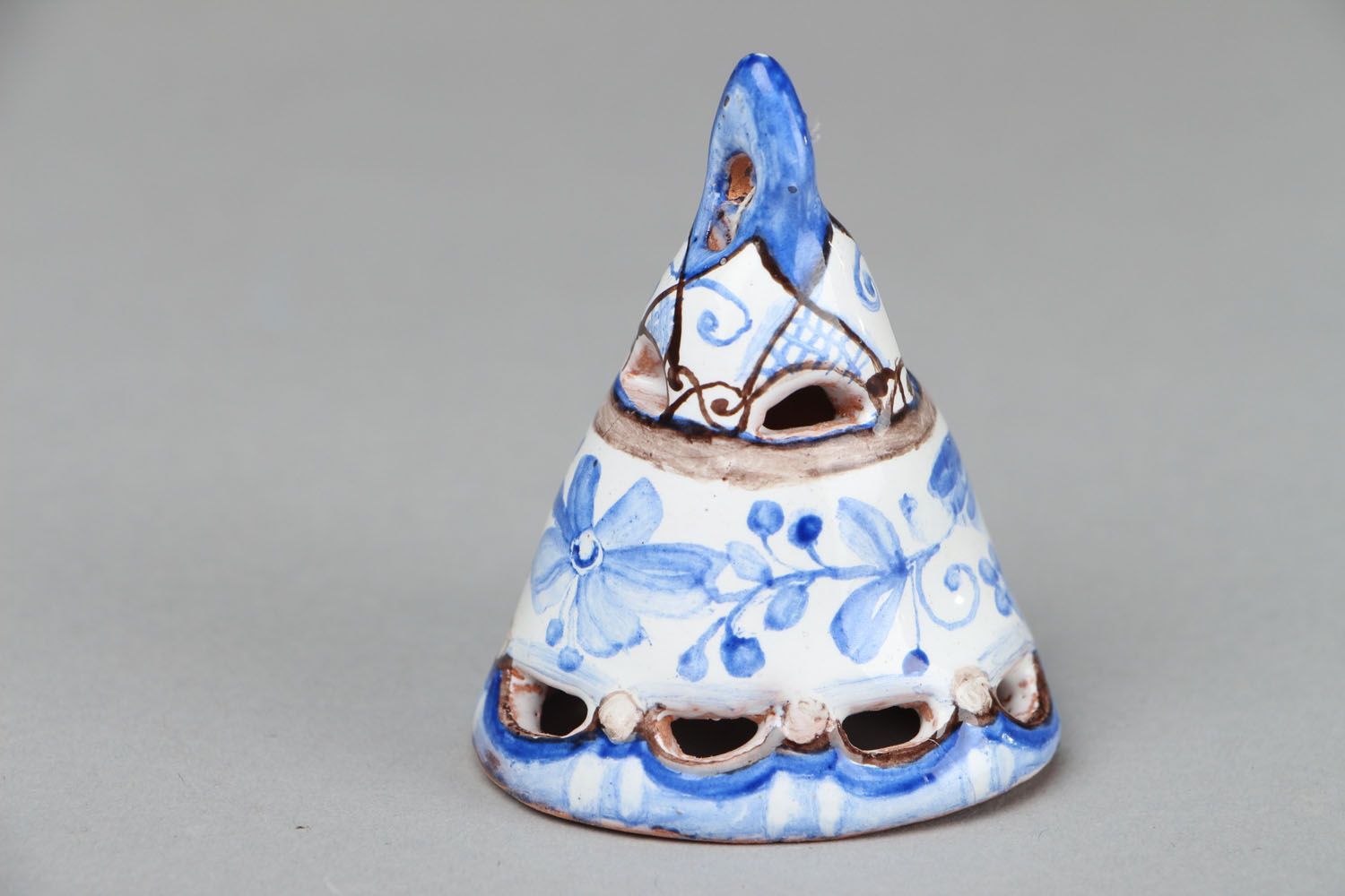Petite cloche en céramique décorée faite main photo 1