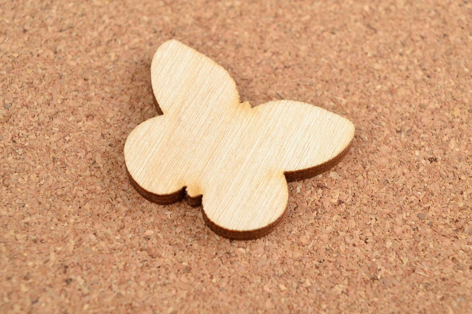Handmade Figur zum Bemalen Holz Rohling schöne Miniatur Figur Schmetterling foto 1