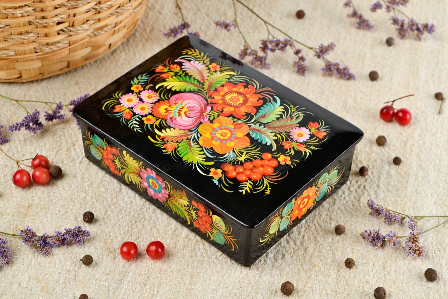 Boîte à bijoux fait main Boîte en bois peinte noire motifs Déco maison photo 1