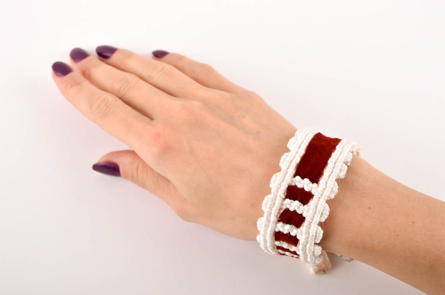 Handgefertigt Armband Frauen Designer Schmuck Makramee Armband breit weiß foto 5