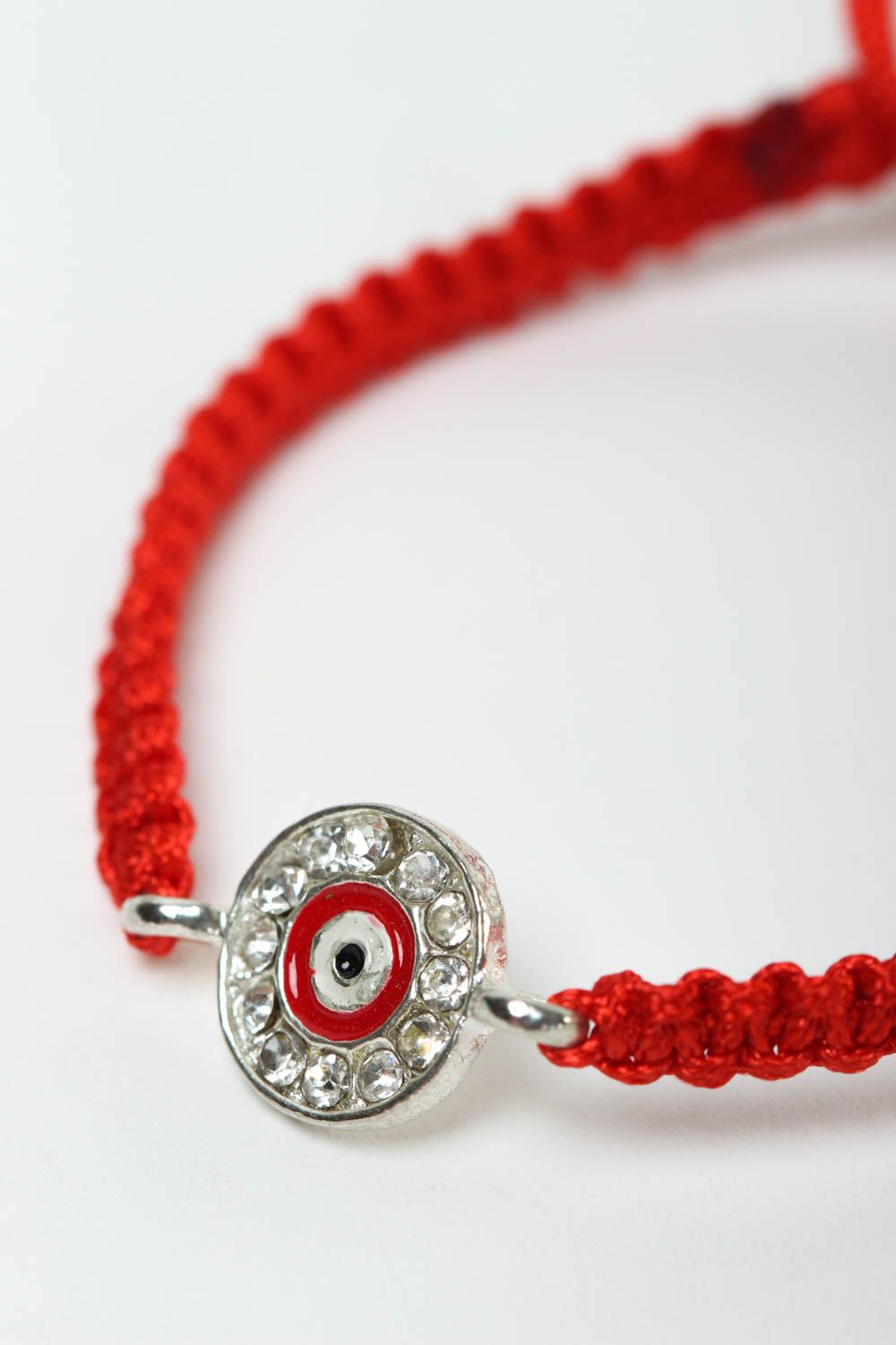 Bracelet en fils Bijou fait main strass design rouge fin Accessoire femme photo 3