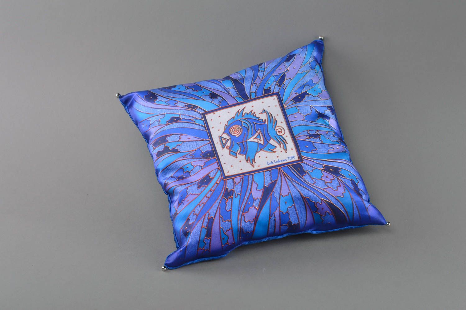 Stoff Kissen für Sofa in Blau mit Abbildung schön künstlerisch handmade Fisch foto 1