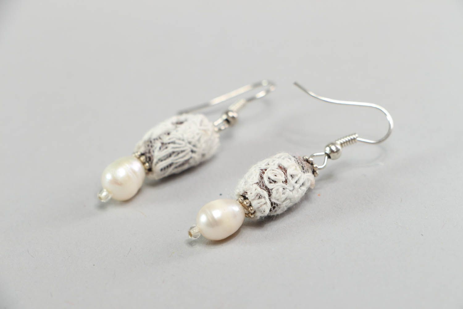 Earrings with pearls photo 2