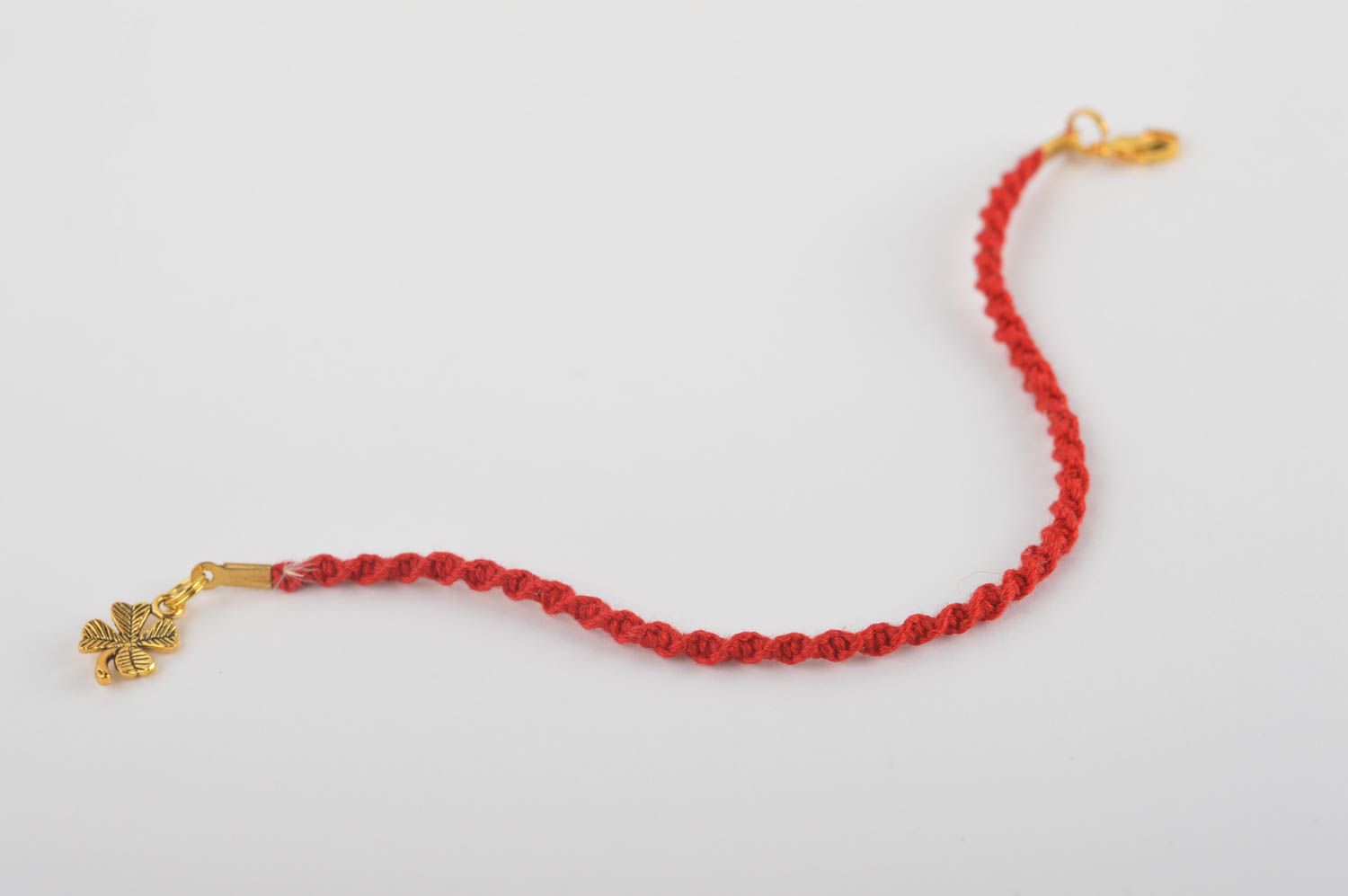 Модный браслет ручной работы красный браслет из ниток элитная бижутерия фото 1