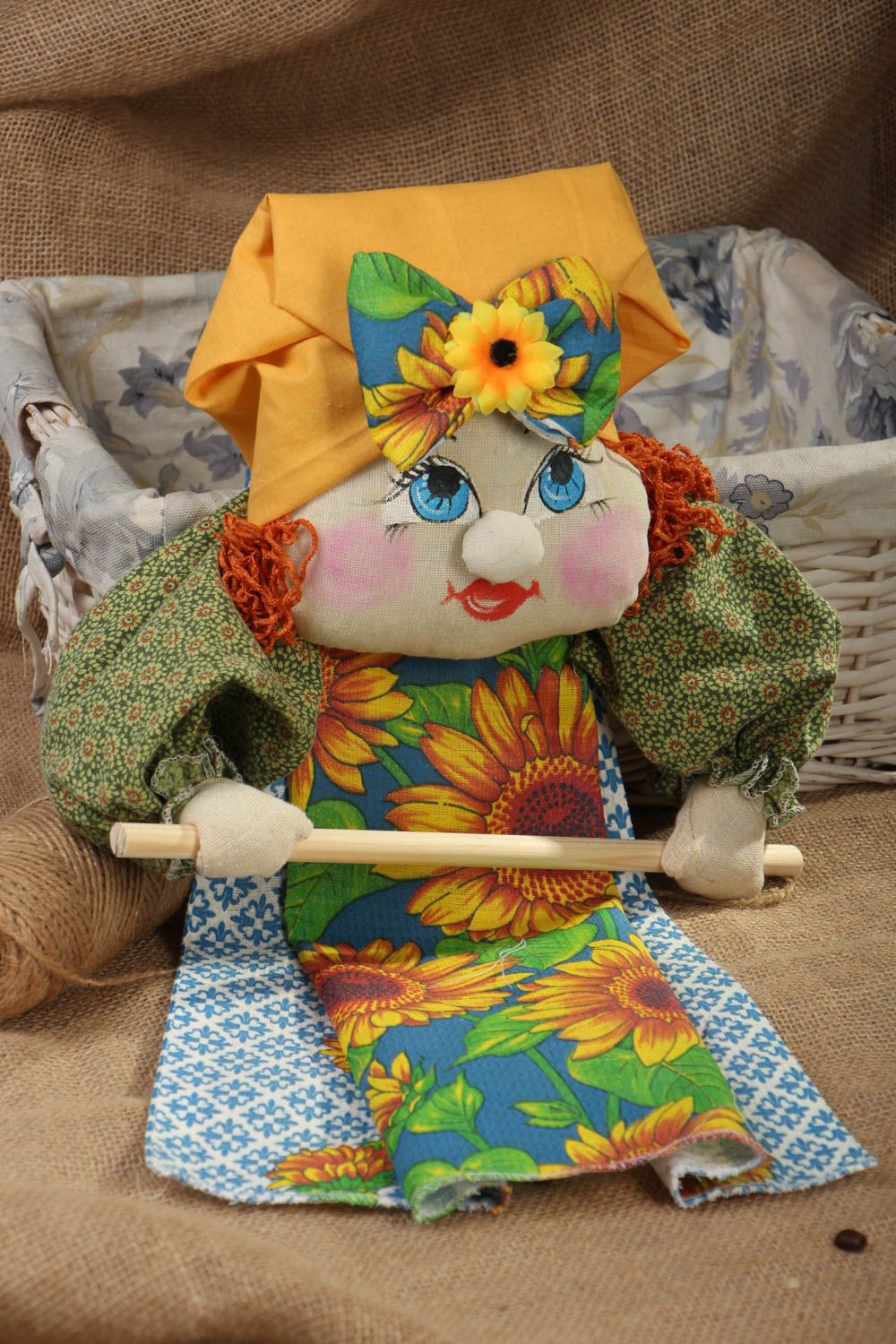 Кукла вешалка для полотенец ручная работа  фото 5