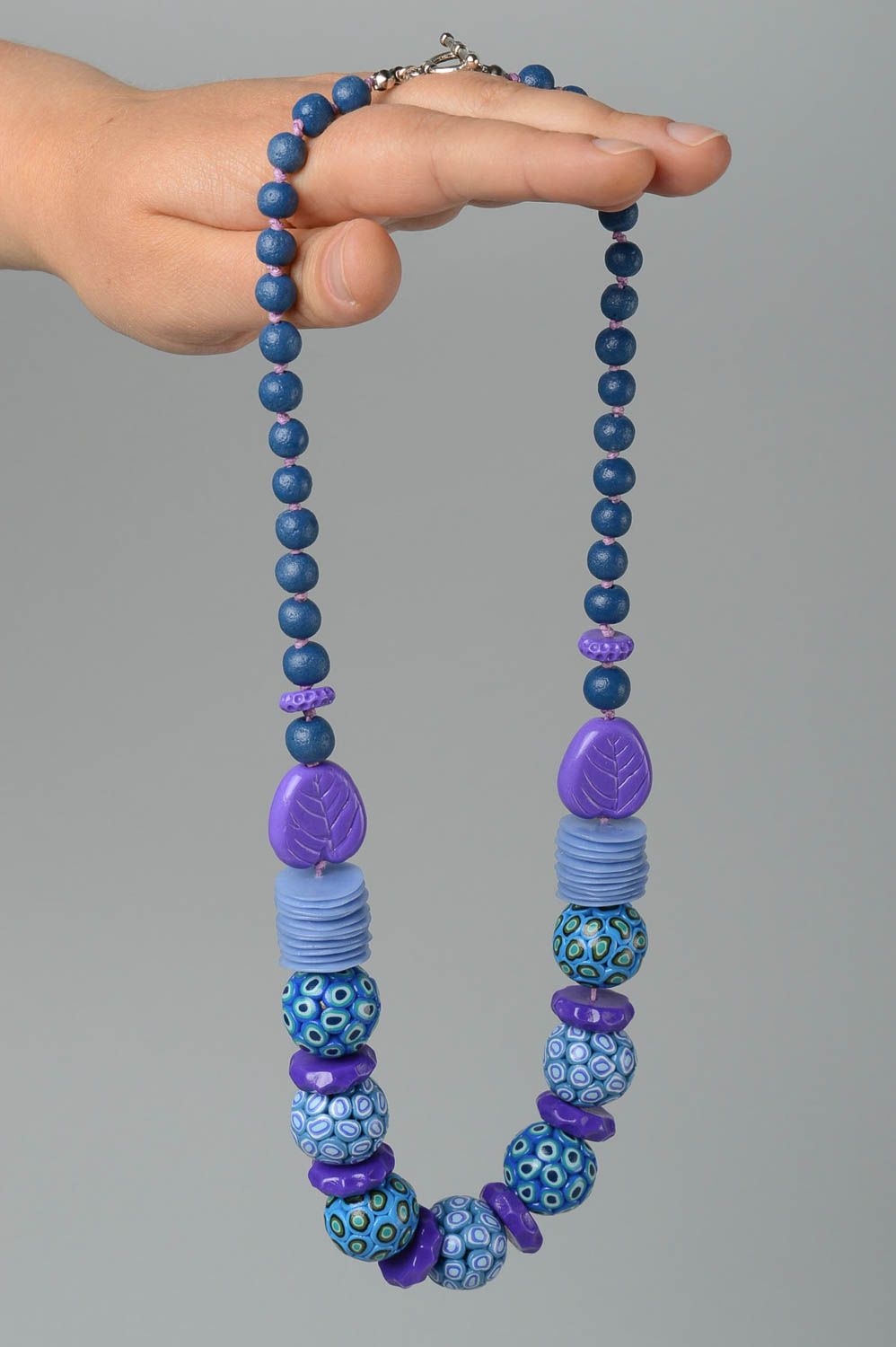 Collier pâte polymère Bijou fait main bleu-violet original Cadeau pour femme photo 5