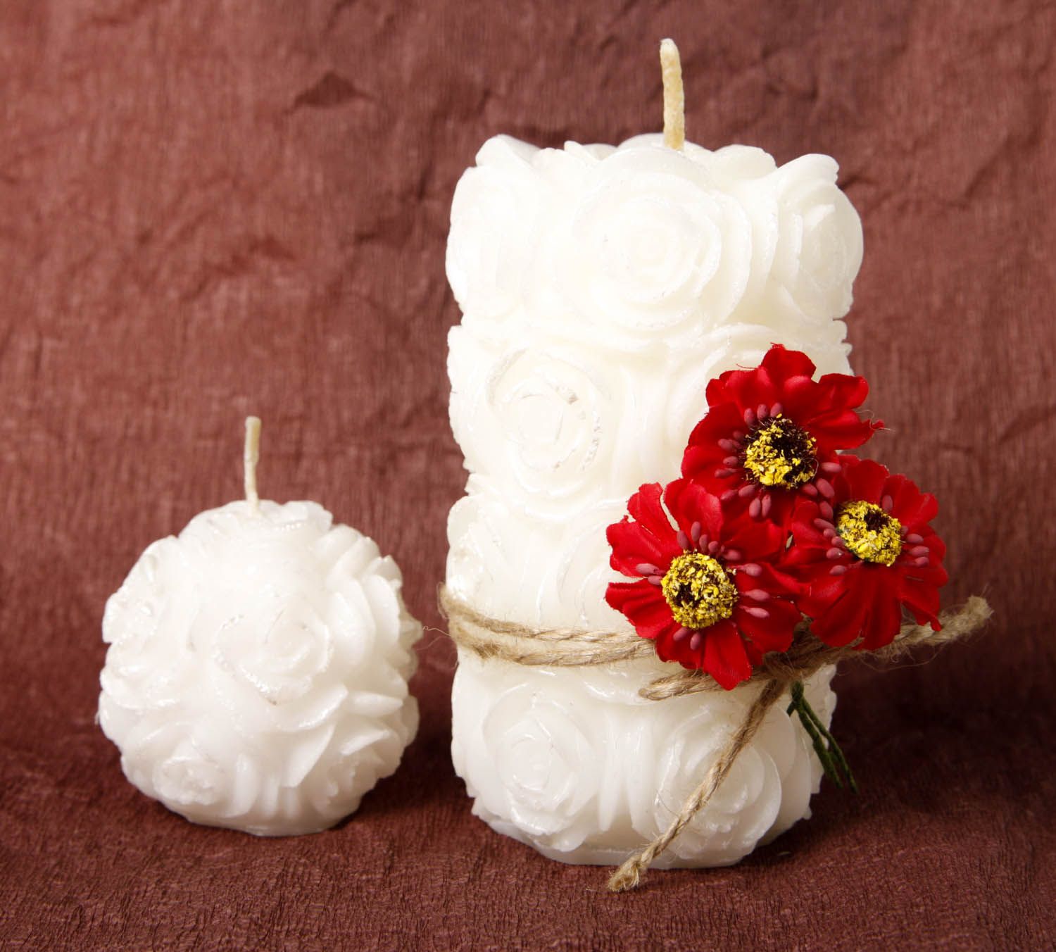 Необычные свечи белые розы свечи ручной работы красивые свечи из стеарина 2 шт фото 3