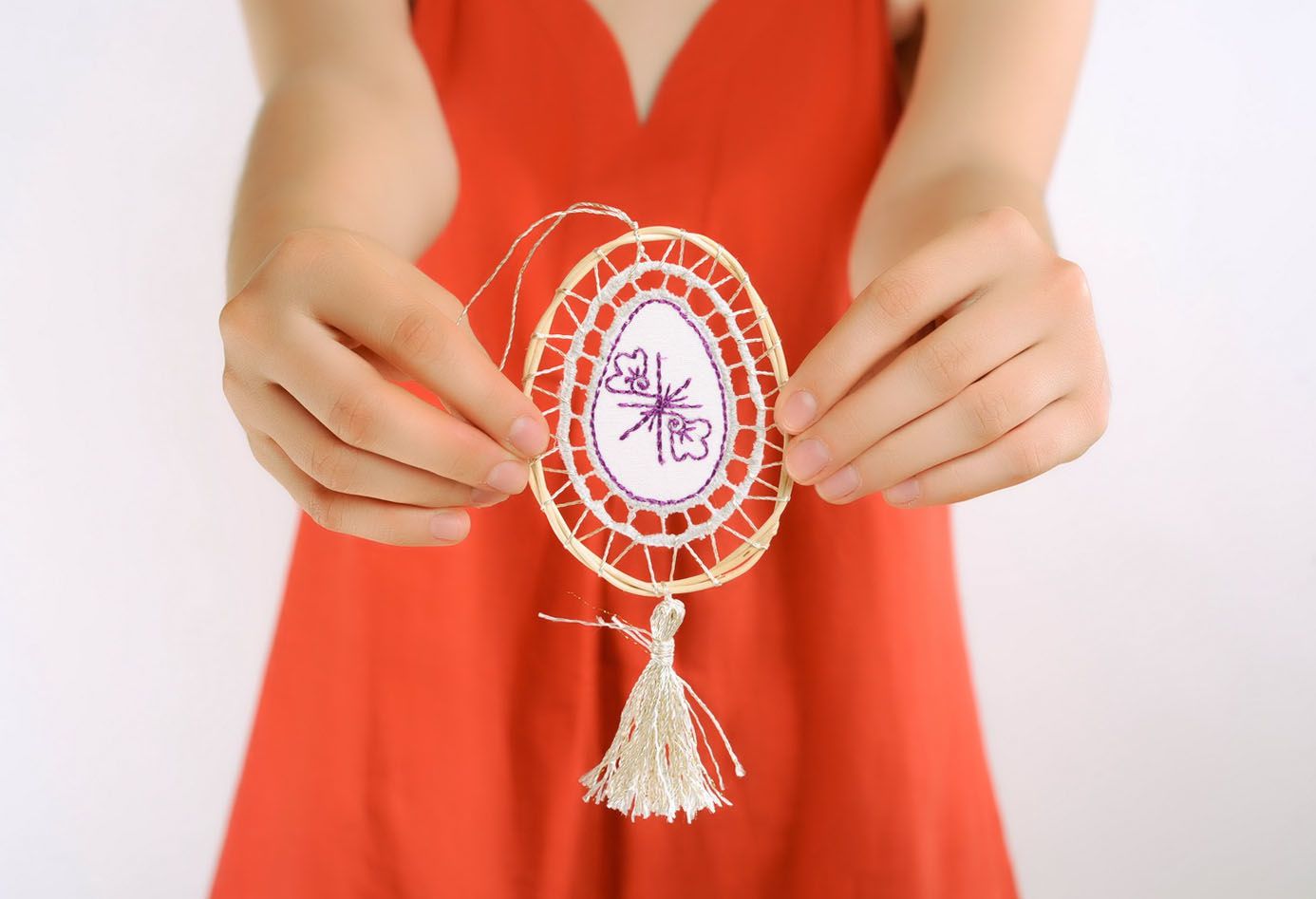 Decorative pendant with embroidery photo 3