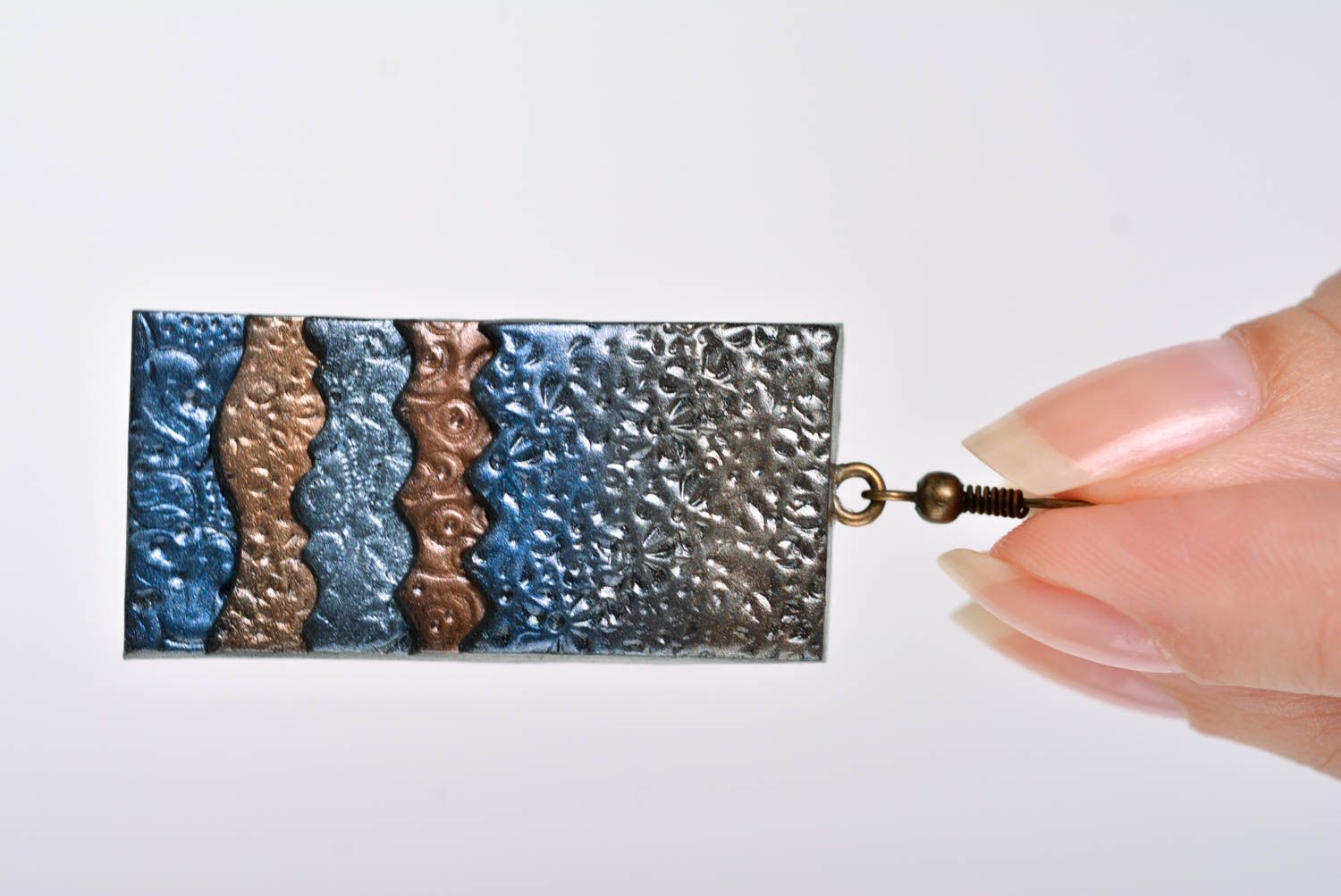 Модные серьги украшение ручной работы серьги из полимерной глины интересные фото 3