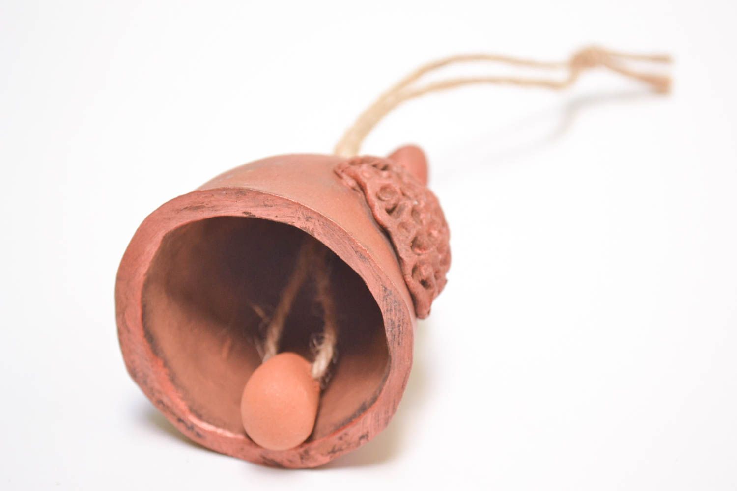 Колокольчик из глины ручной работы глиняный сувенир керамический колокольчик фото 4