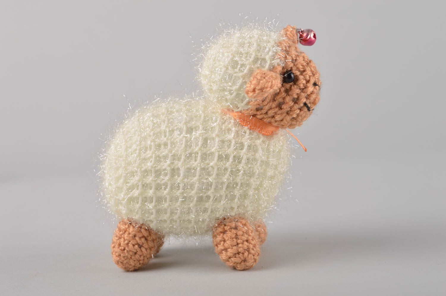 Handmade Kleinkinder Spielzeug Schaf Stoff Tier weiches Kuscheltier gehäkelt foto 4