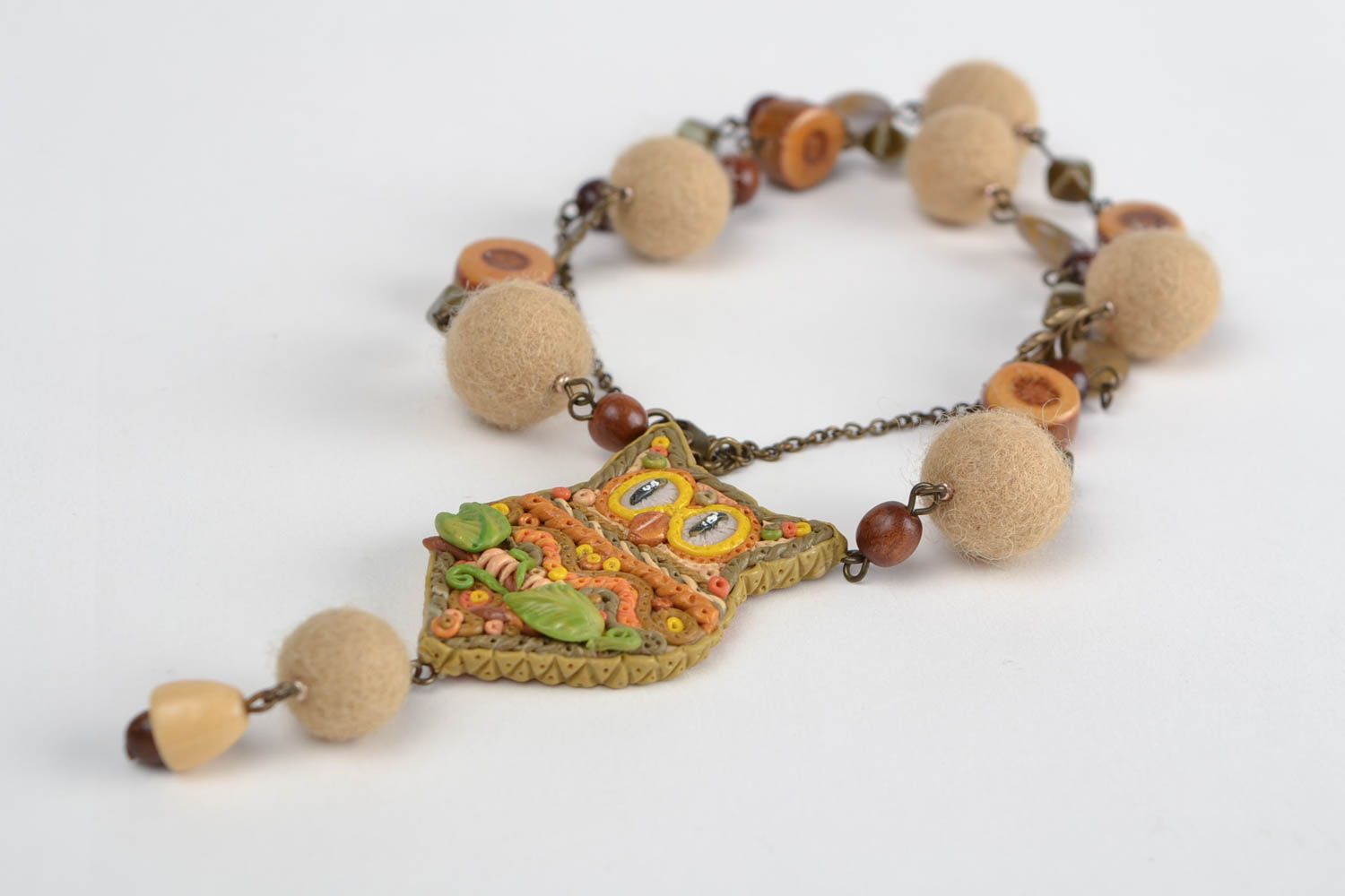 Beautiful handmade designer felted ball necklace with plastic pendant photo 4