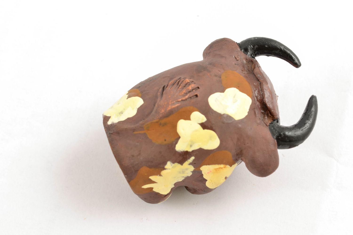 Statuetta mucca in argilla fatta a mano figurina decorativa in ceramica 
 foto 5