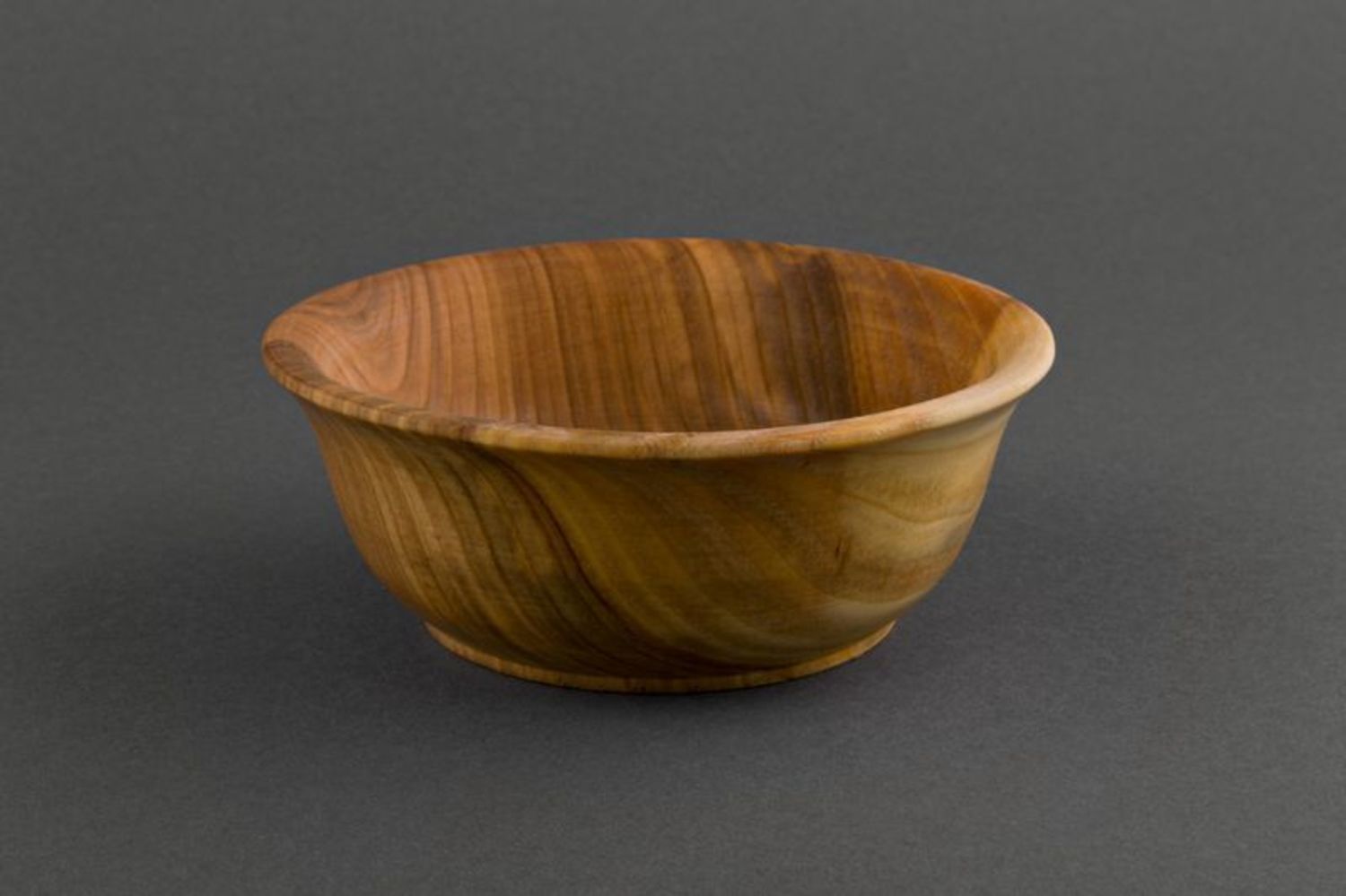 Deep wooden bowl photo 5