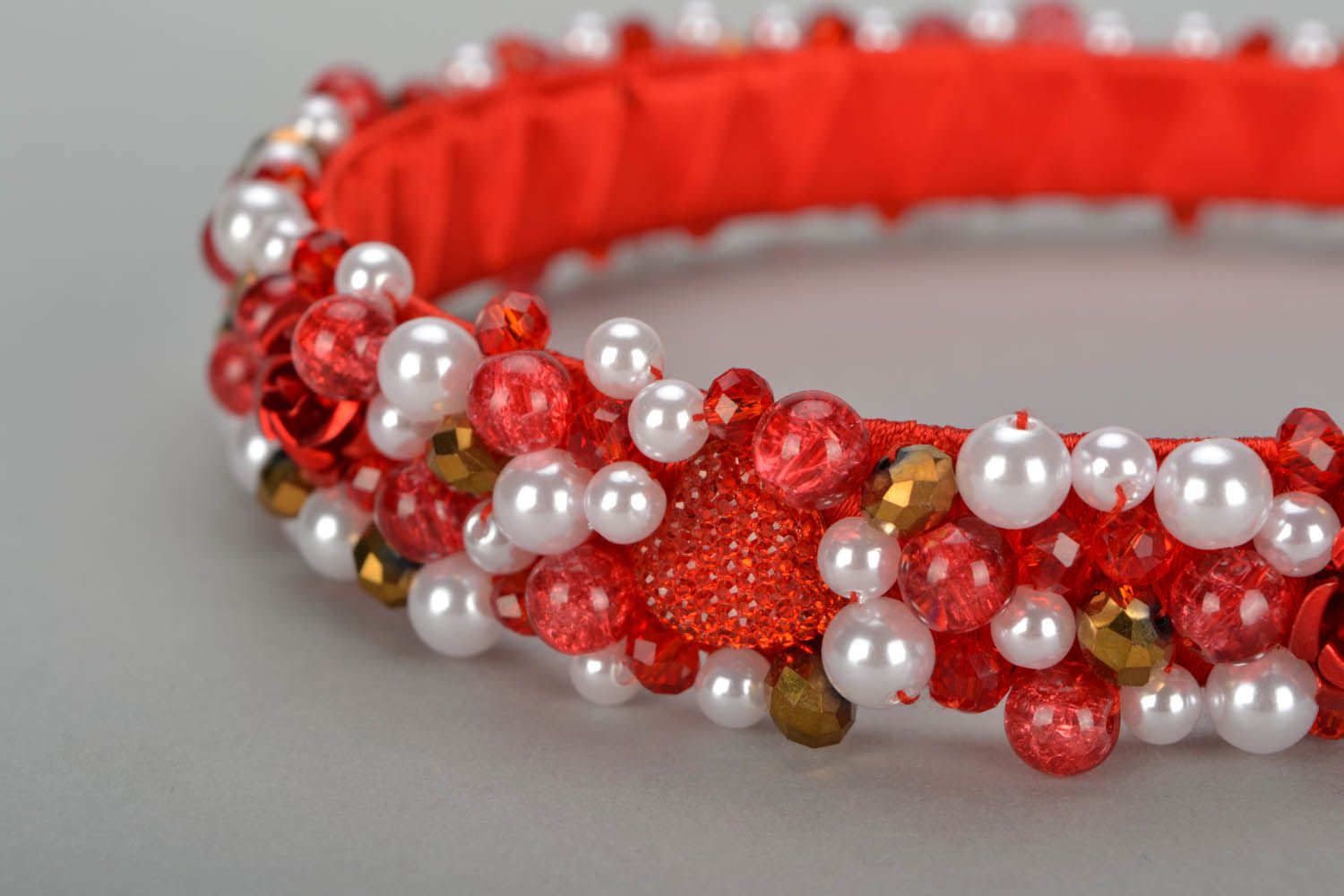 Red and white embroidered headband  photo 3