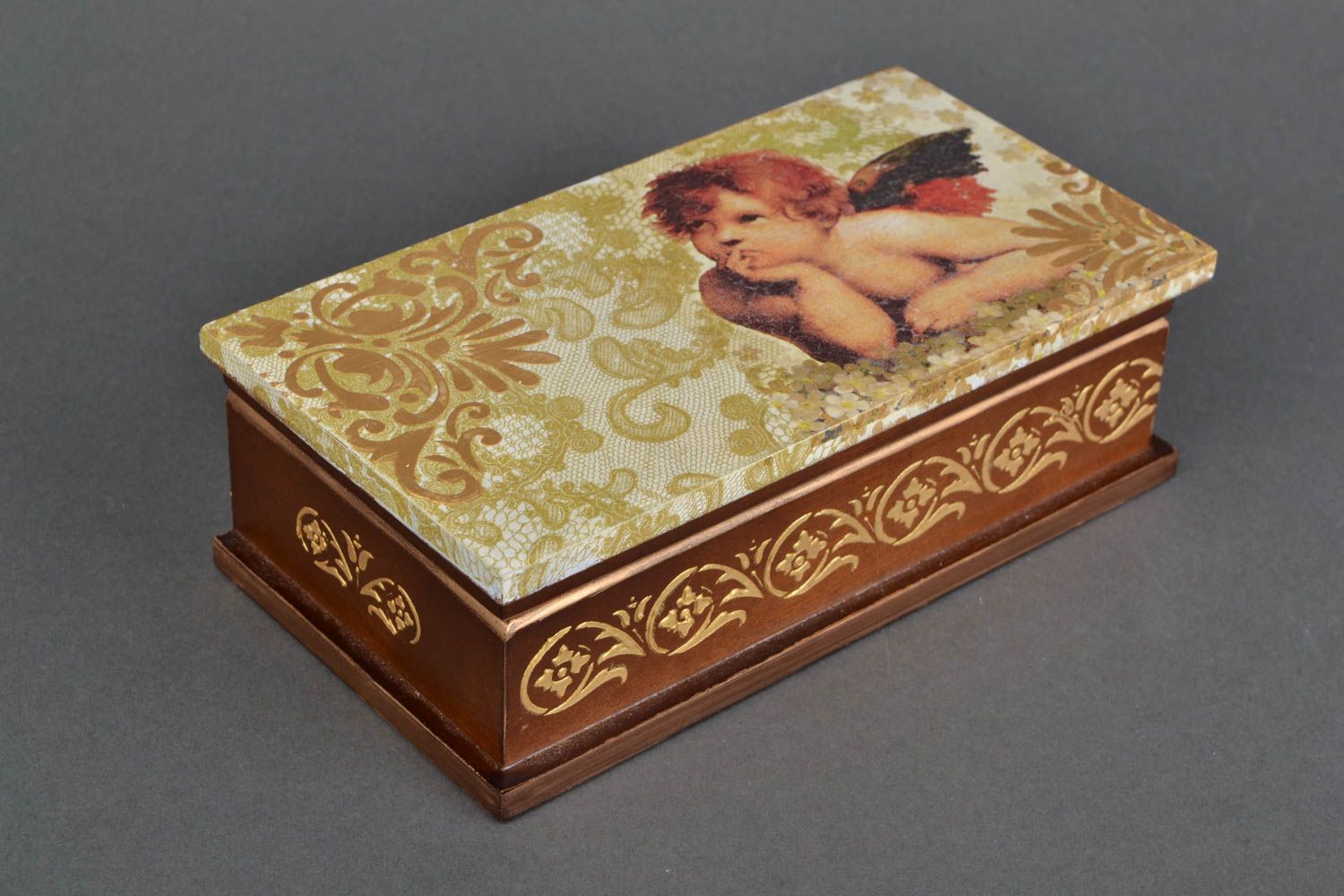 Boîte à bijoux en bois technique de serviettage Ange de Raphaël photo 2