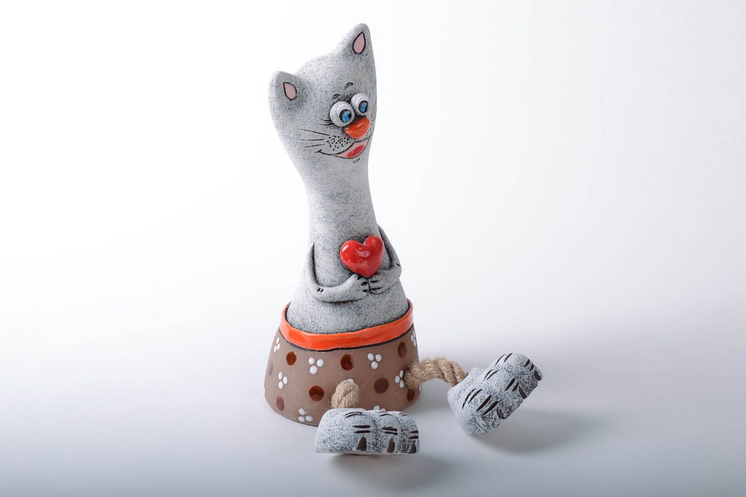 Gatto innamorato salvadanaio fatto a mano in ceramica dipinto a mano idea regalo foto 1