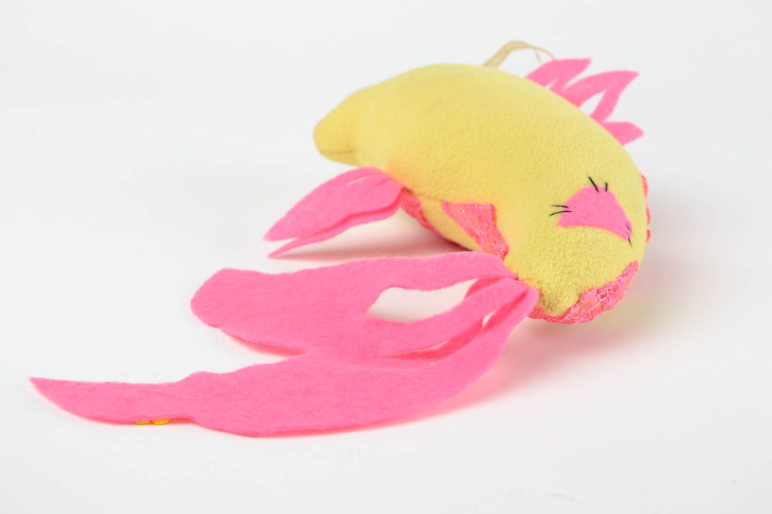 Игрушка ручной работы текстильная игрушка подарок для ребенка в виде рыбки фото 4