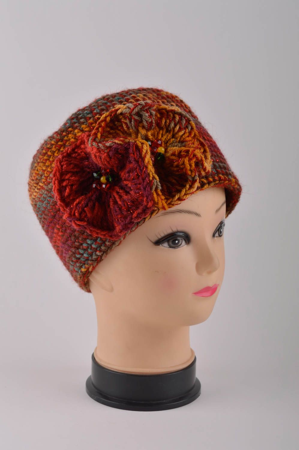 Bonnet tricot fait main Chapeau hiver en laine Vêtement pour femme original photo 2