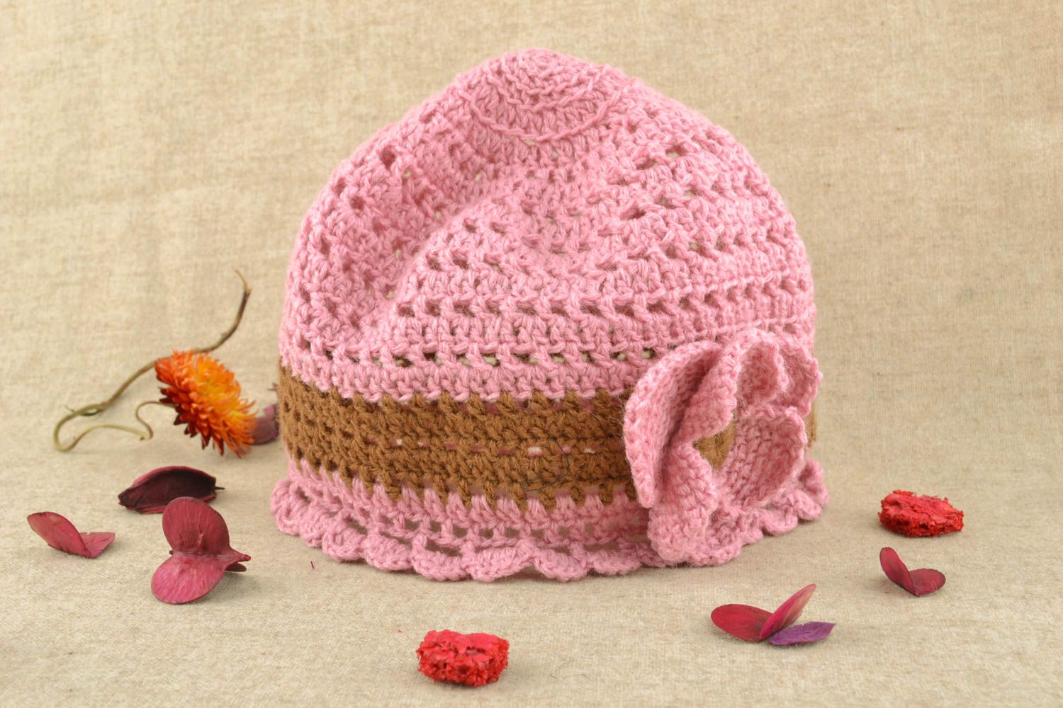 Lacy crochet hat for girl photo 5