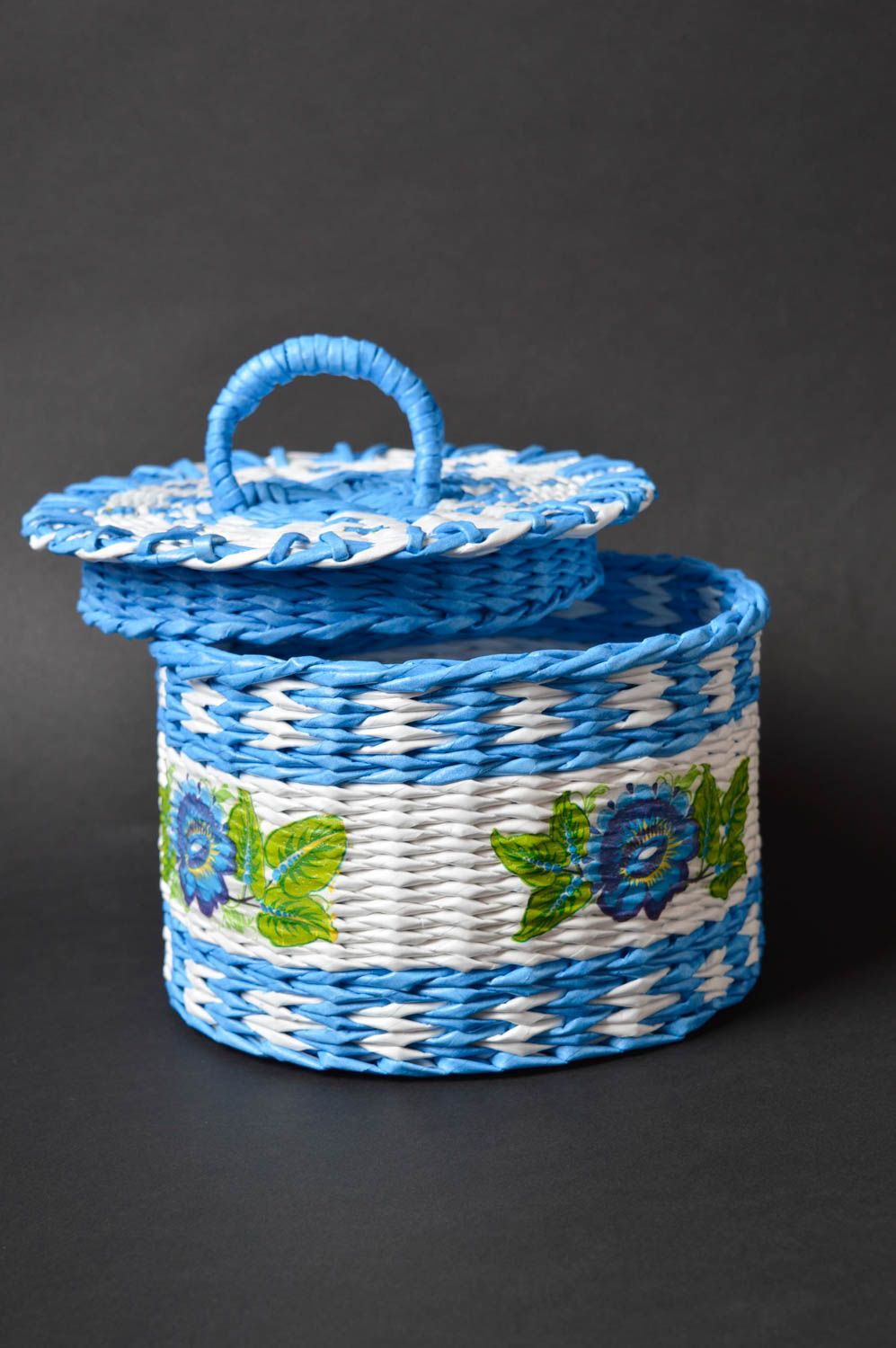 Handmade blauer Deko Korb Wohn Accessoire Korb geflochten aus Papier mit Blumen foto 3
