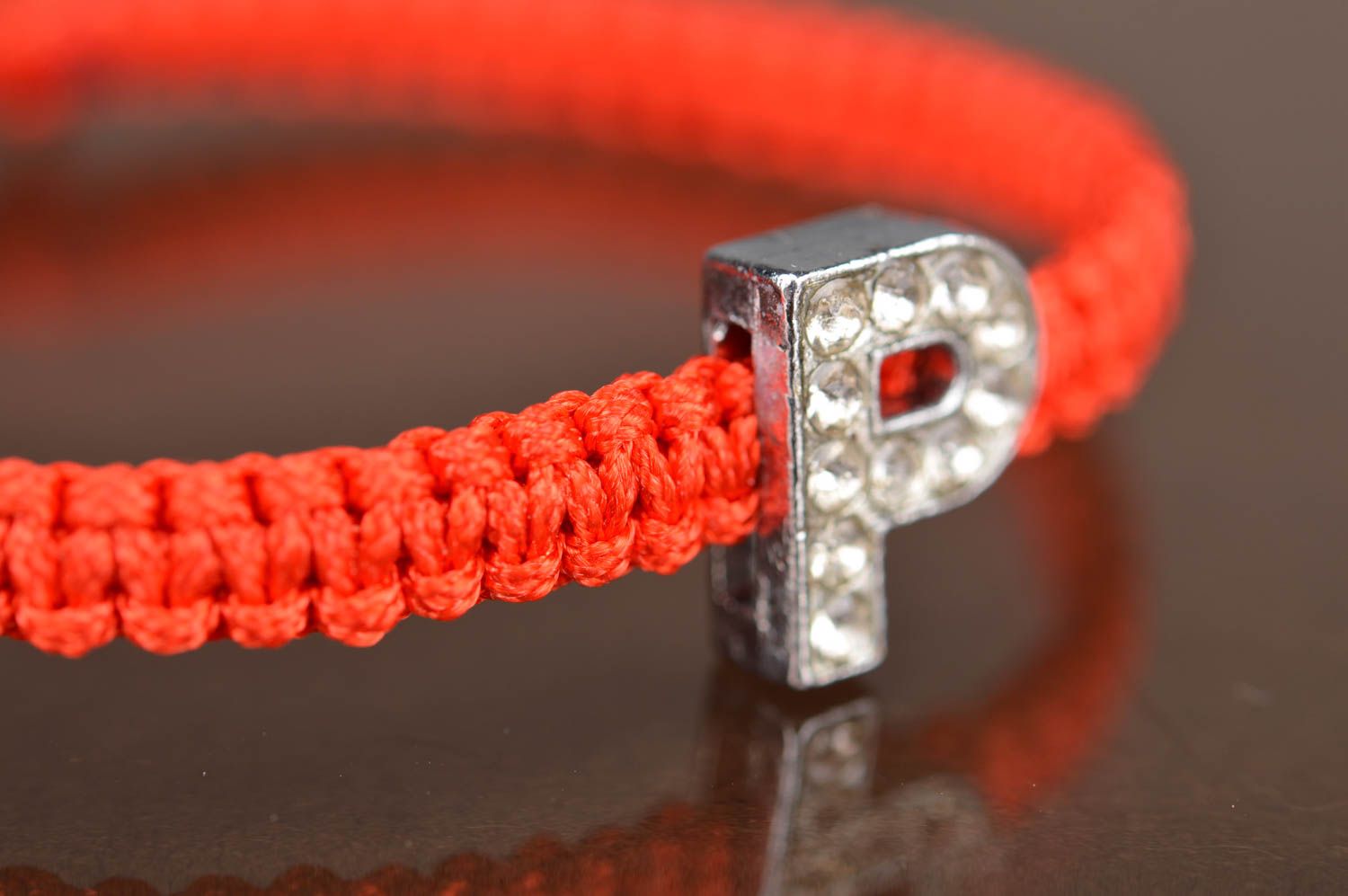 Braided red thread bracelet with letter P beautiful stylish handmade accessory photo 3