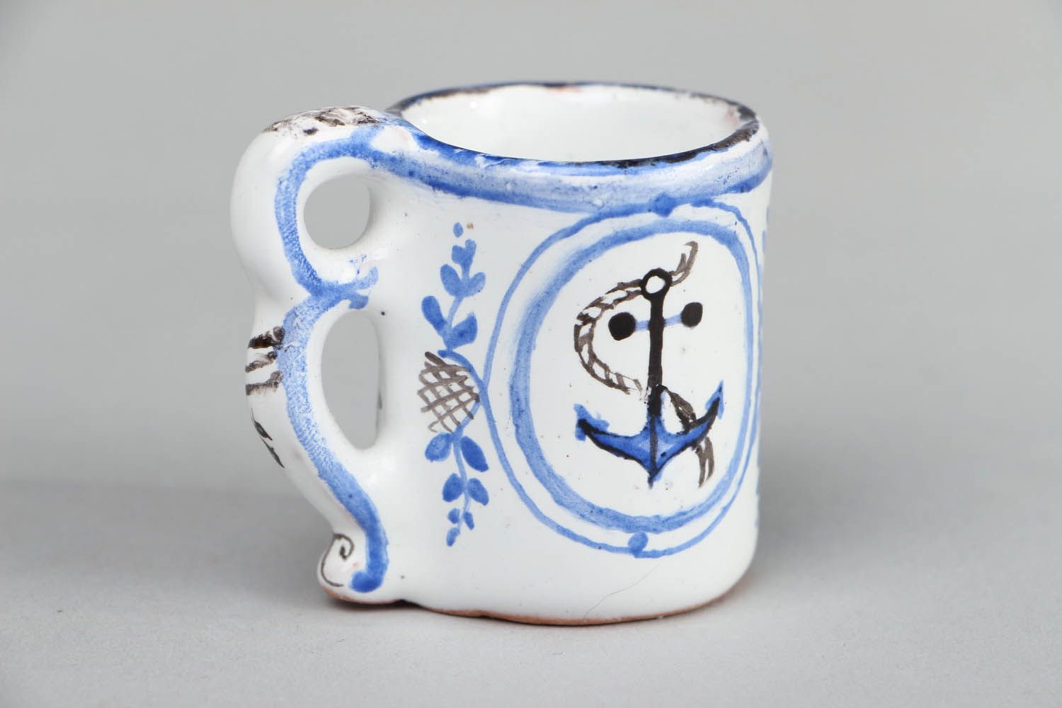 Decorative ceramic mug photo 2
